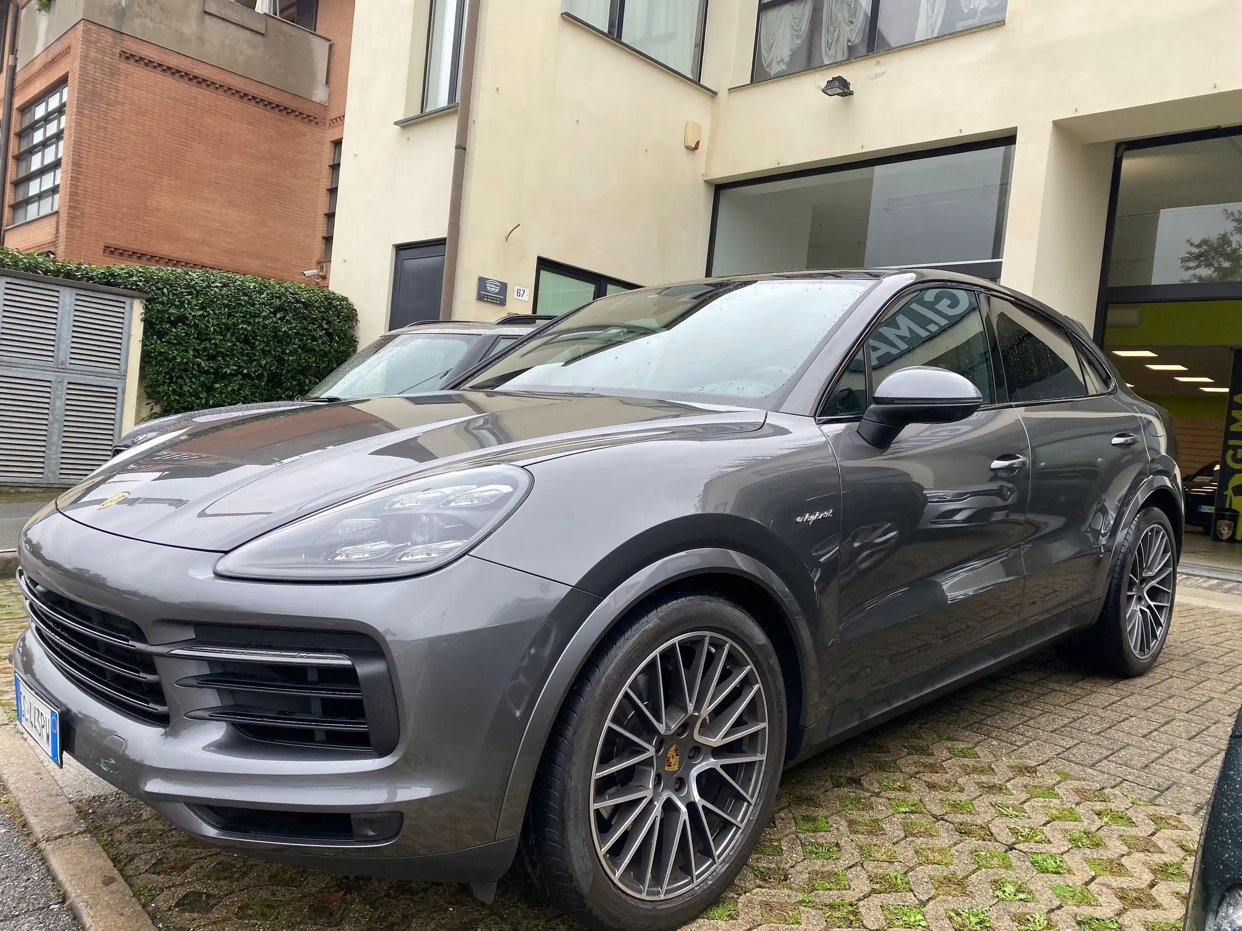 Porsche - Cayenne