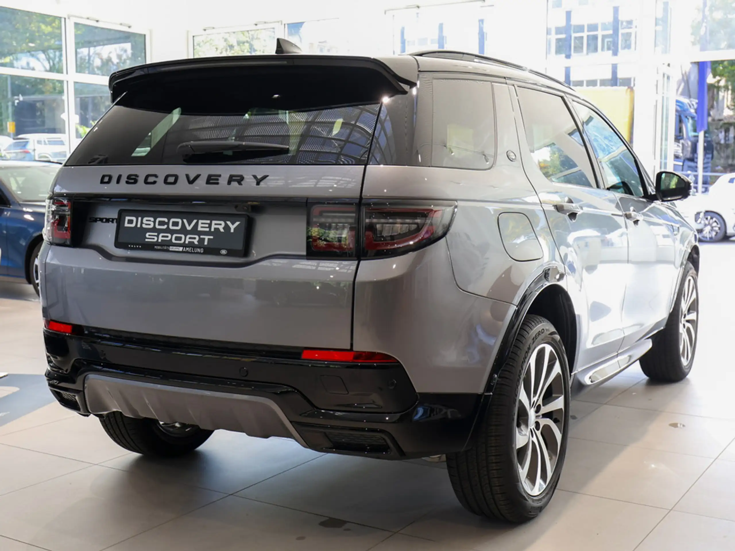 Land Rover - Discovery Sport