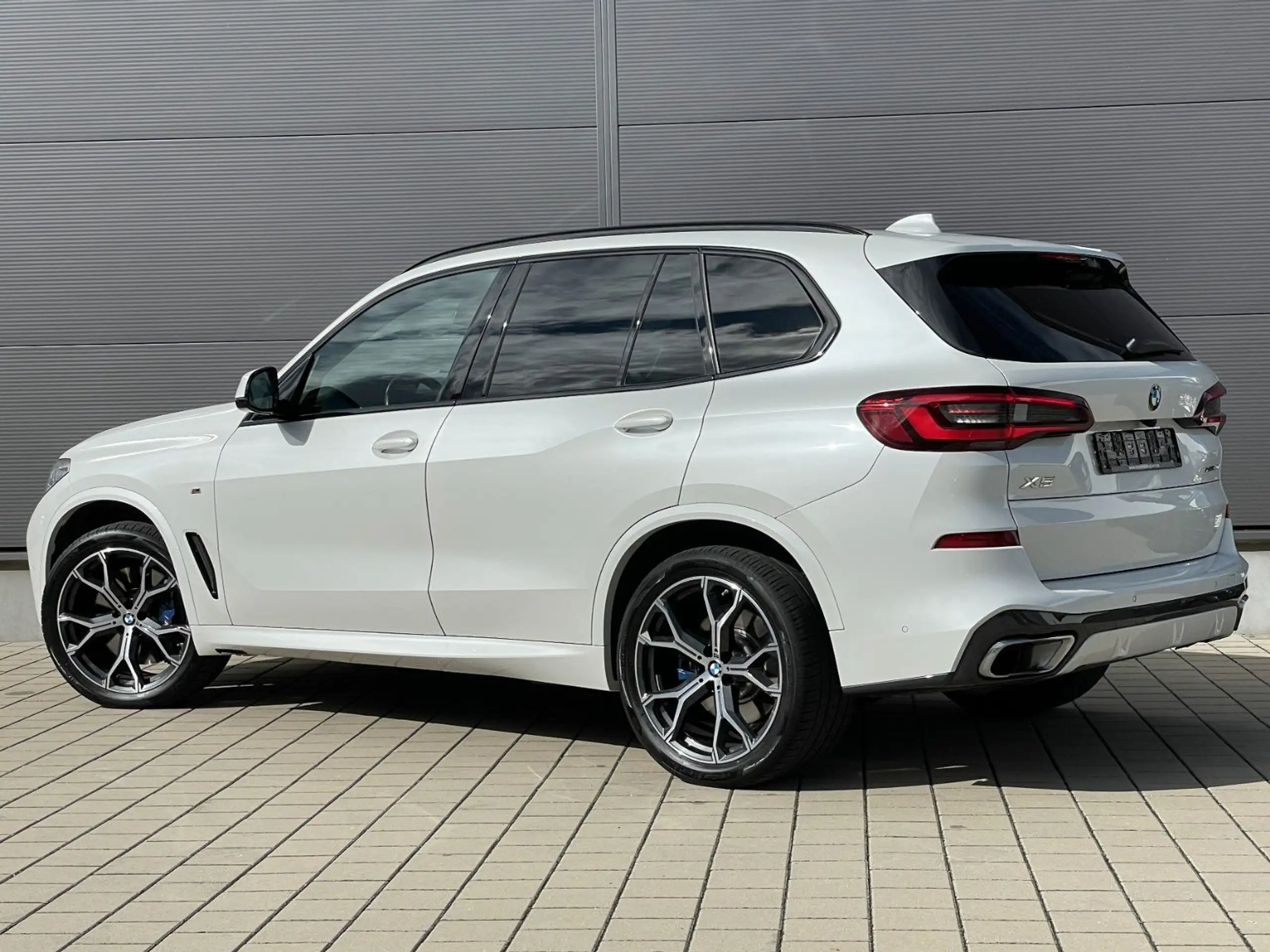 BMW - X5