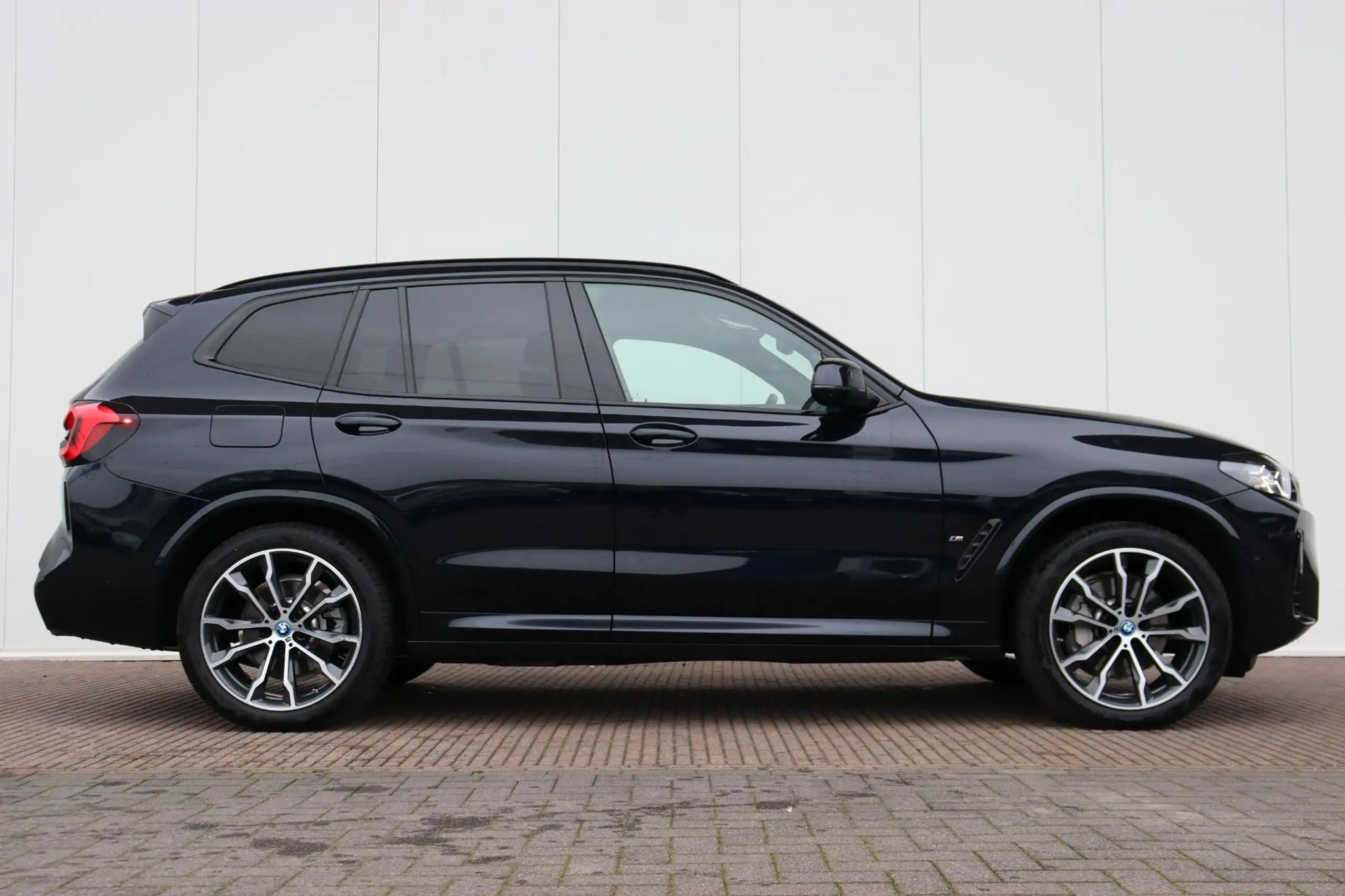 BMW - X3