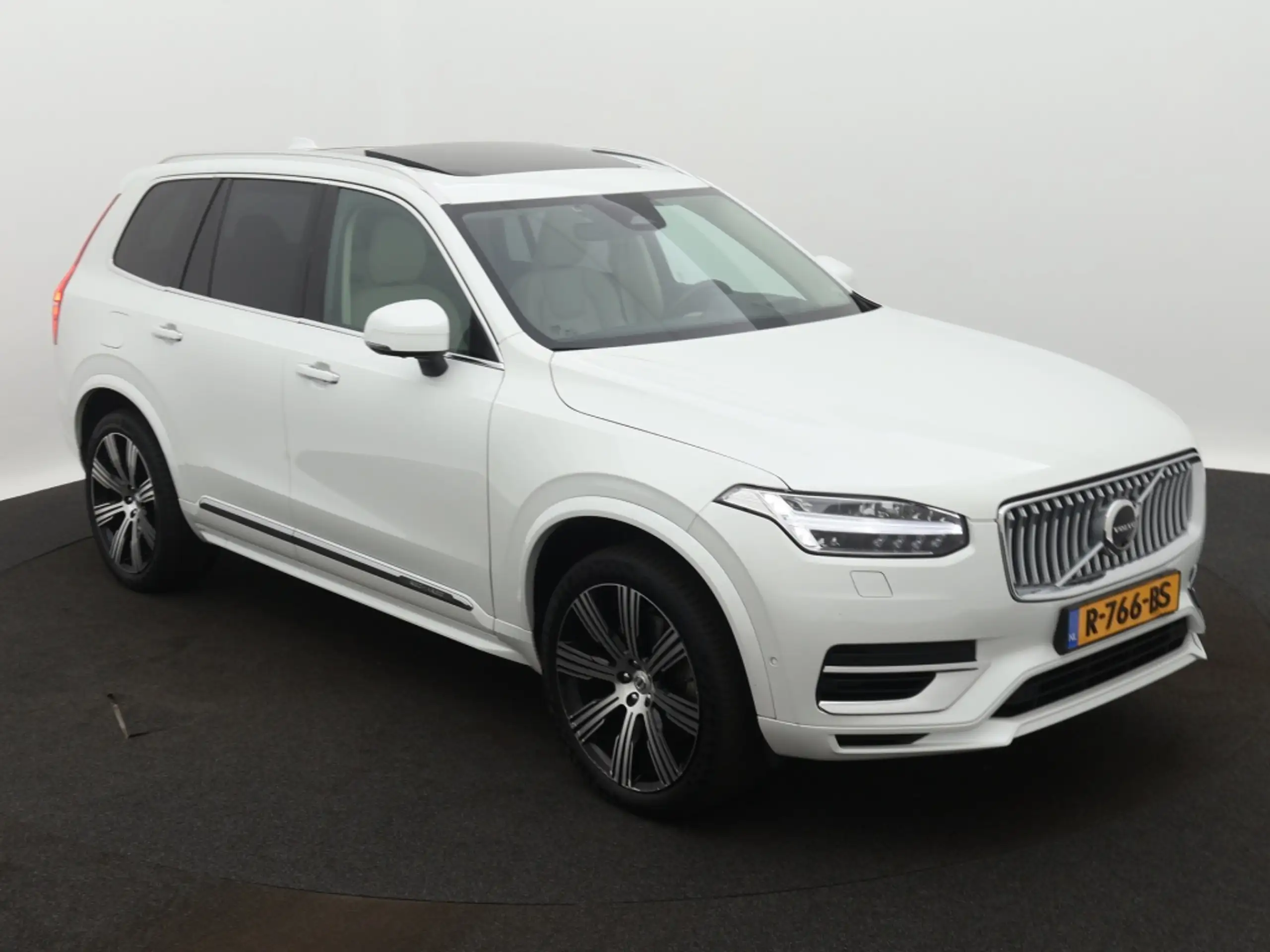 Volvo - XC90