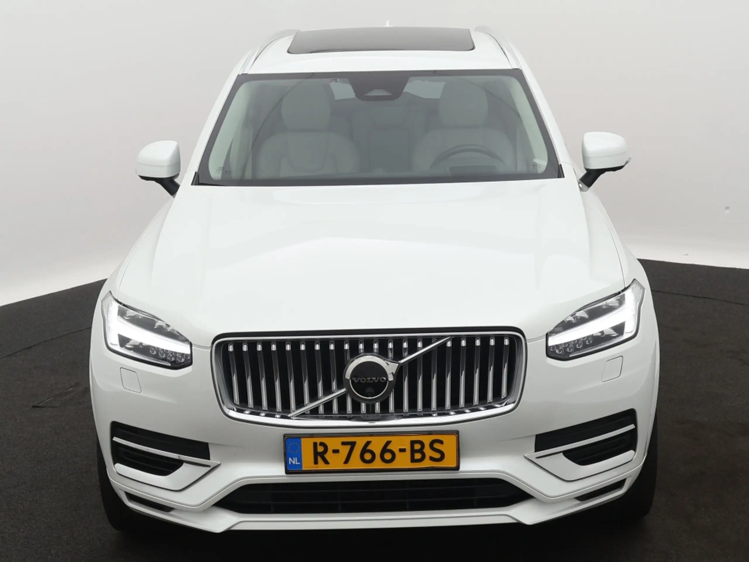 Volvo - XC90