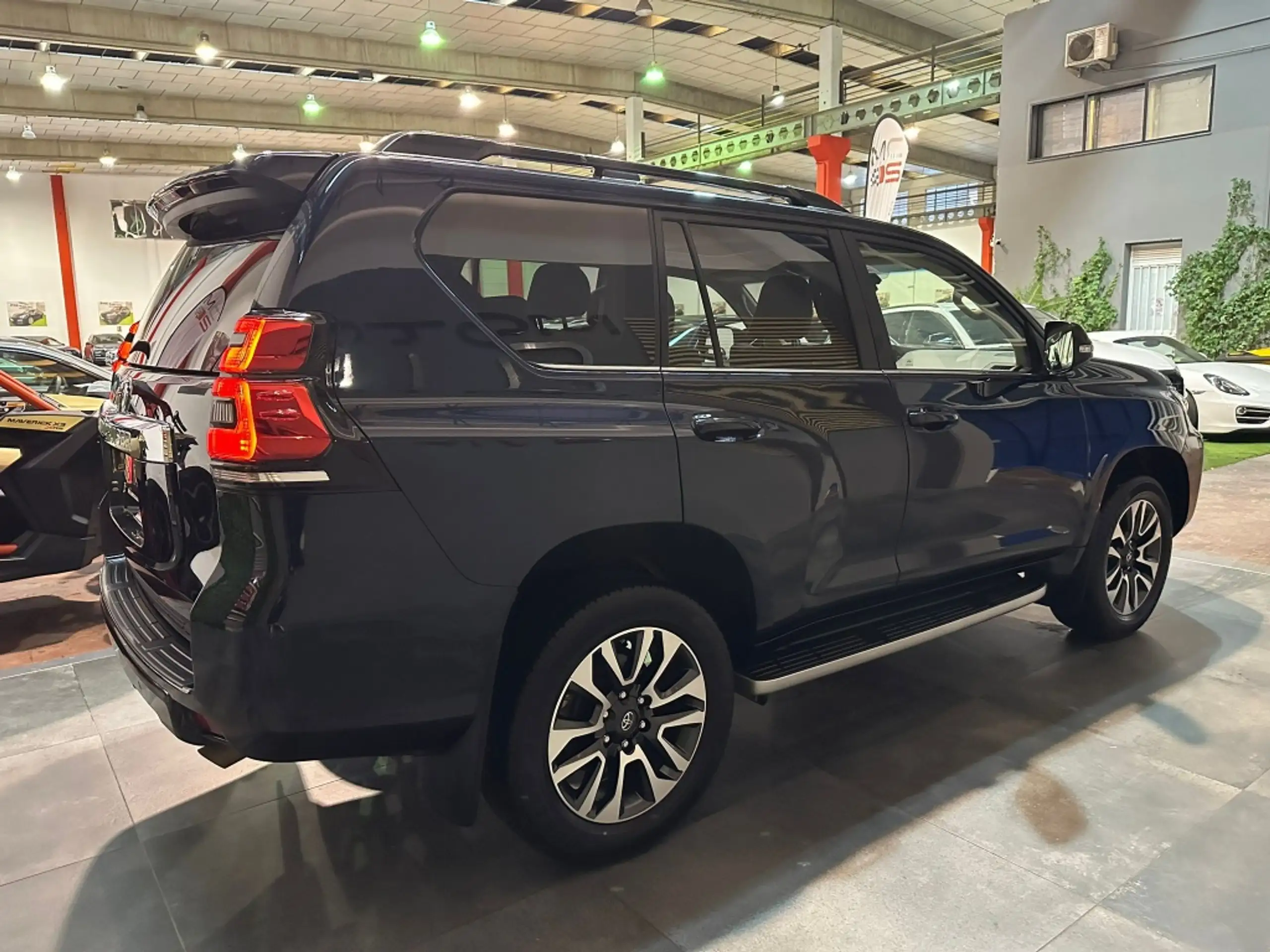 Toyota - Land Cruiser