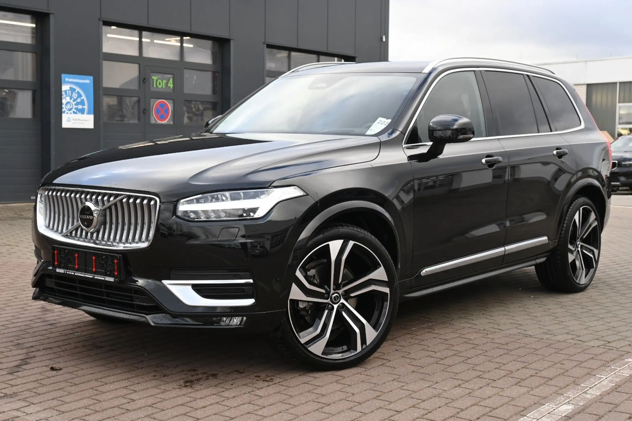 Volvo - XC90