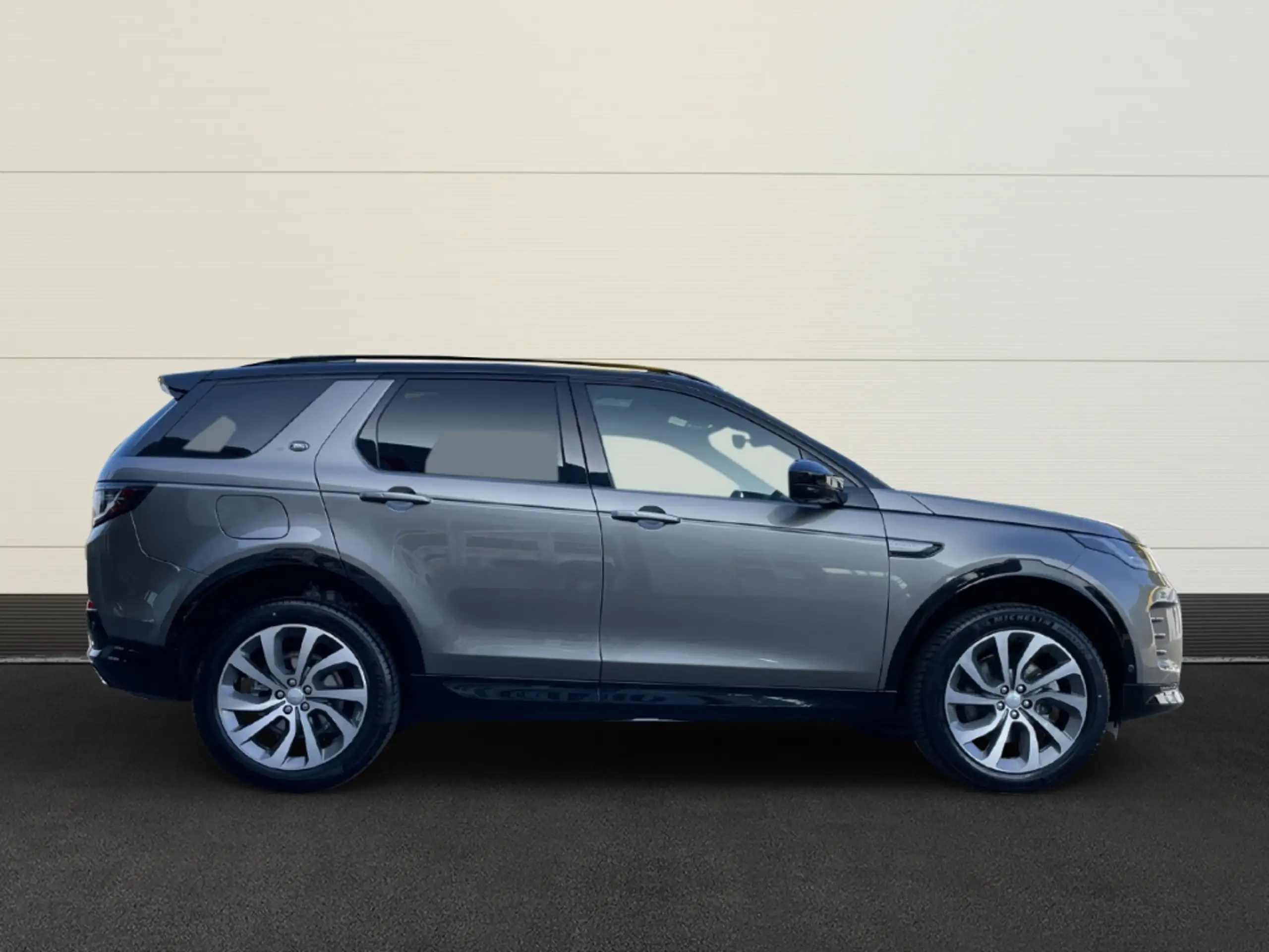 Land Rover - Discovery Sport