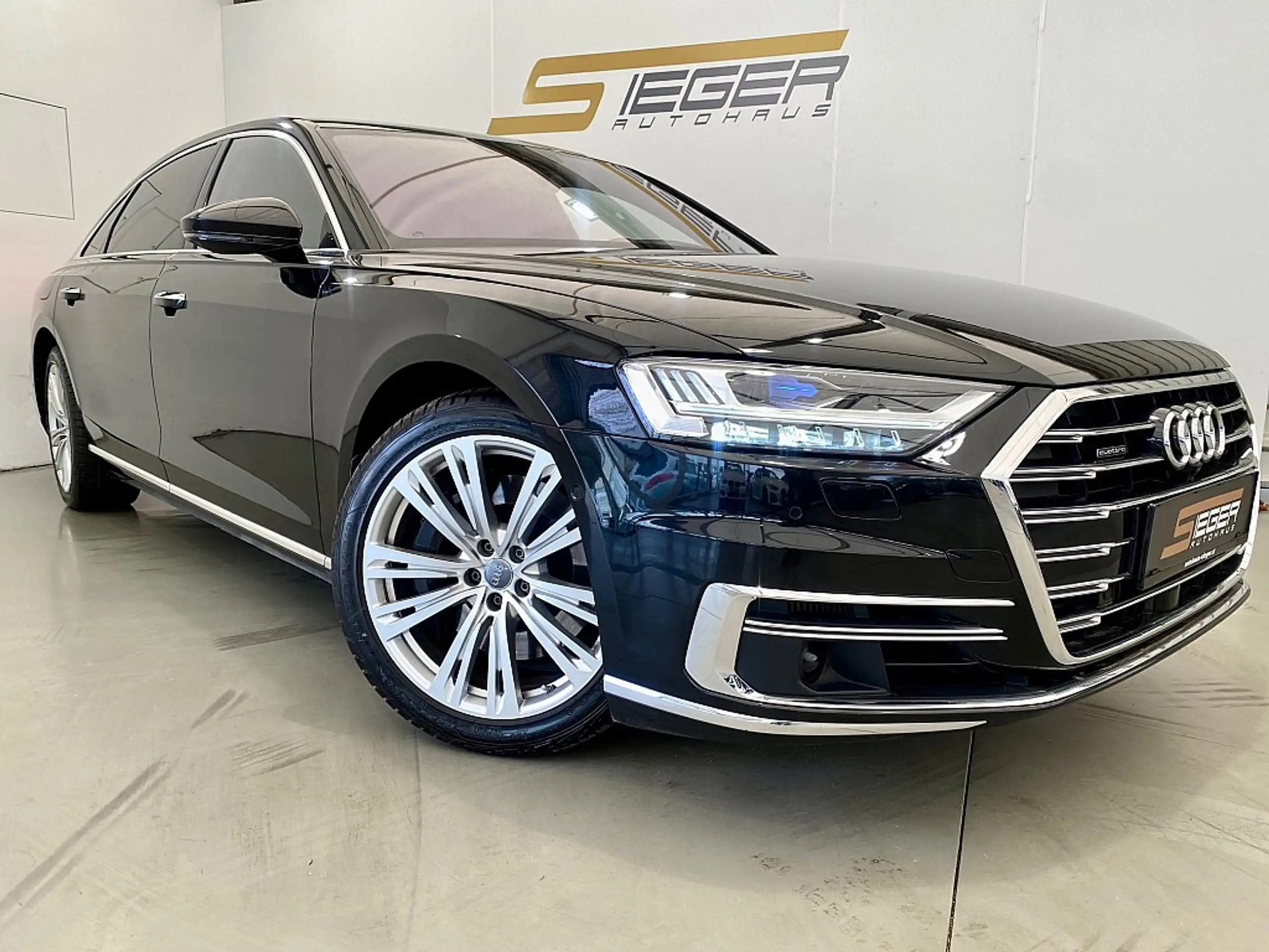 Audi - A8