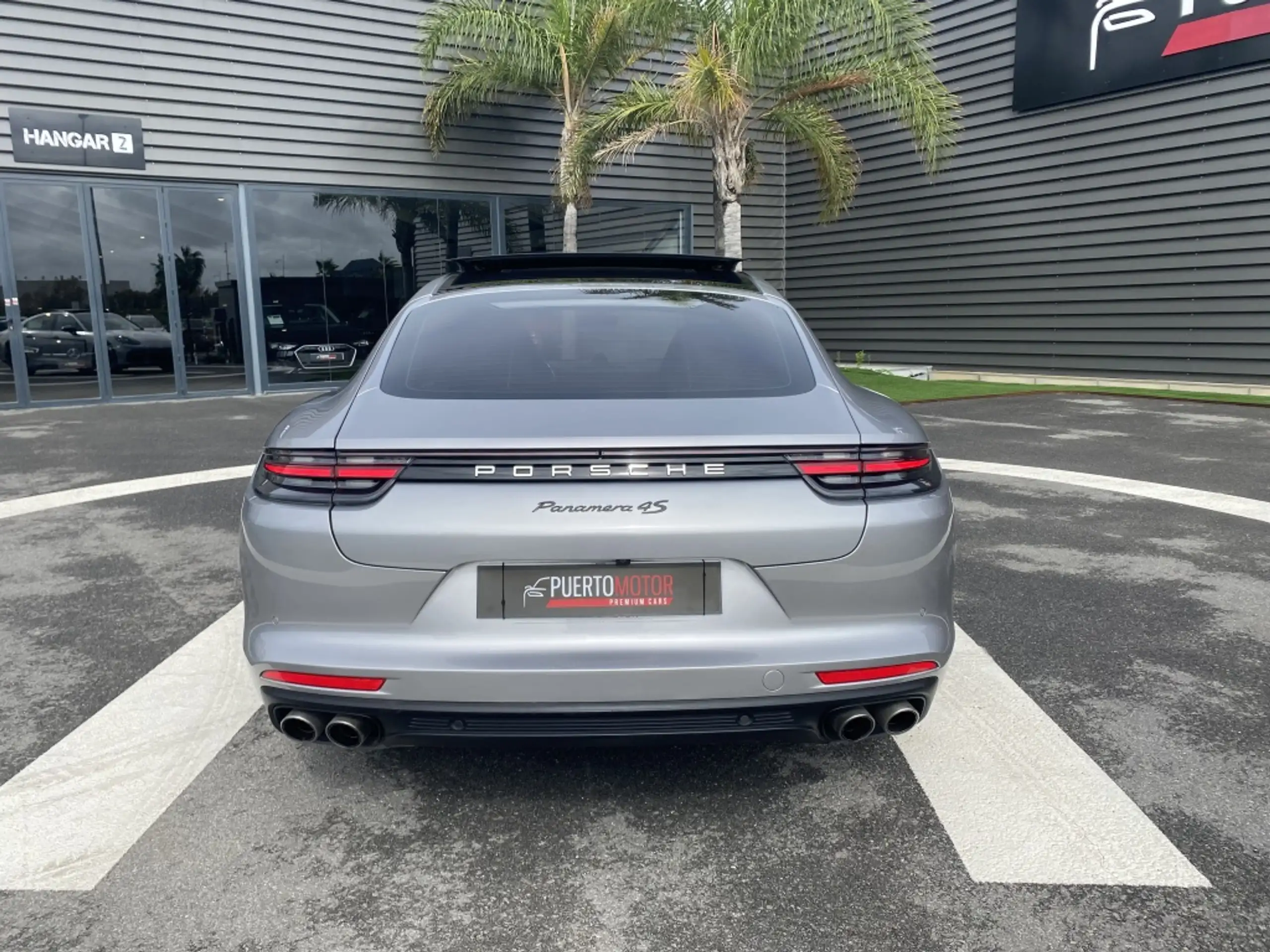 Porsche - Panamera