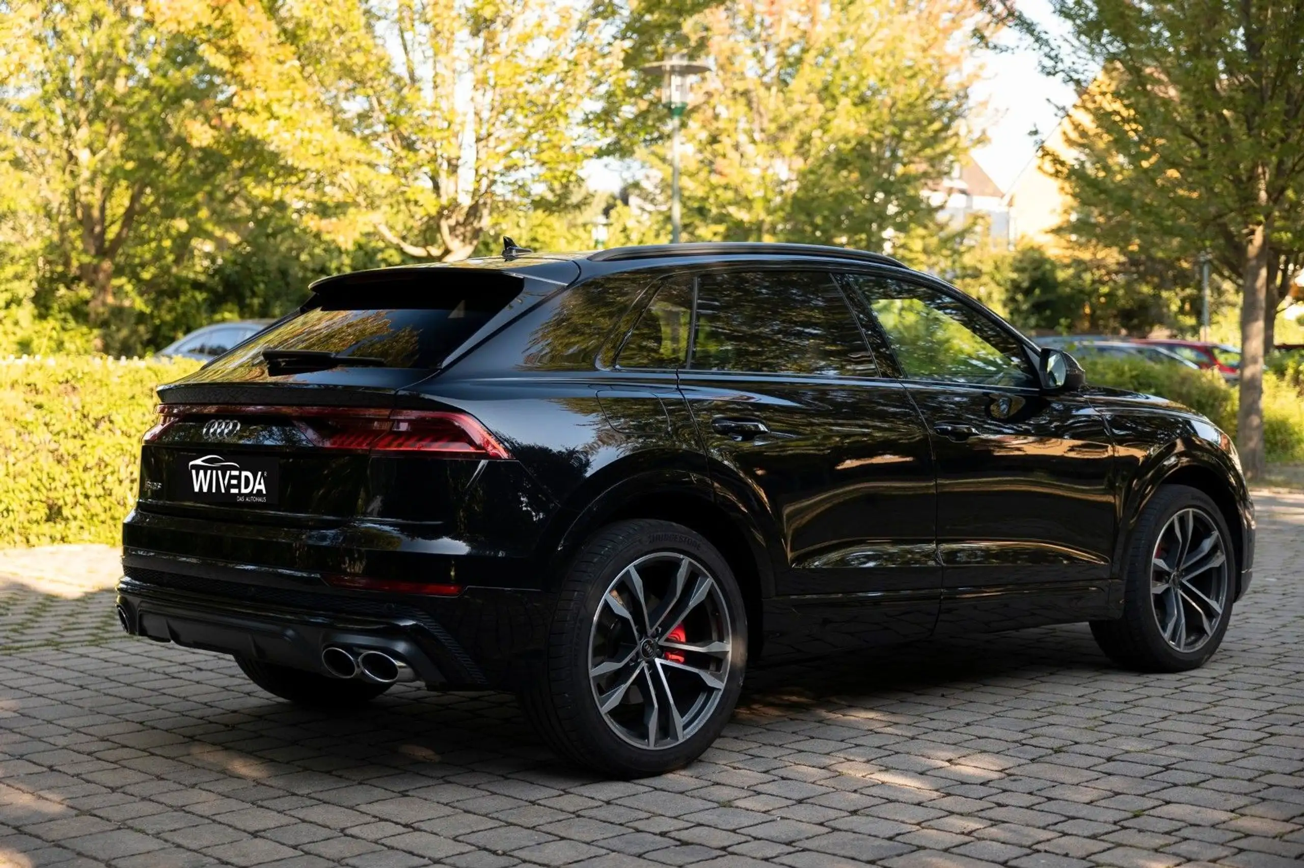 Audi - SQ8