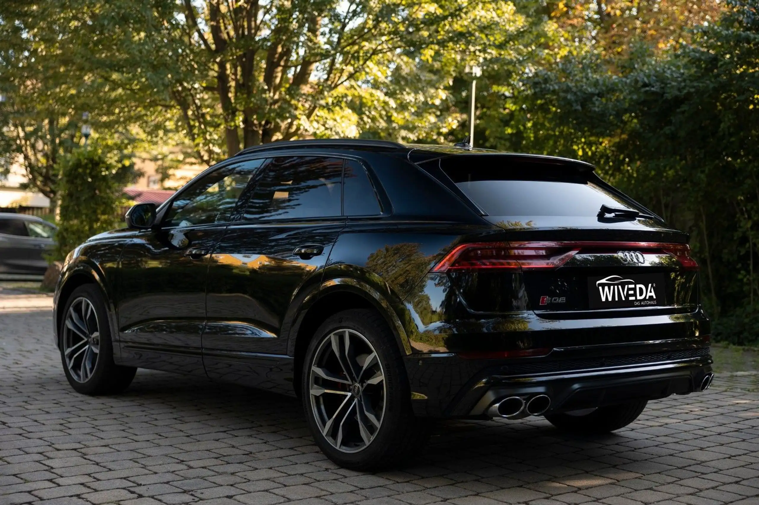 Audi - SQ8