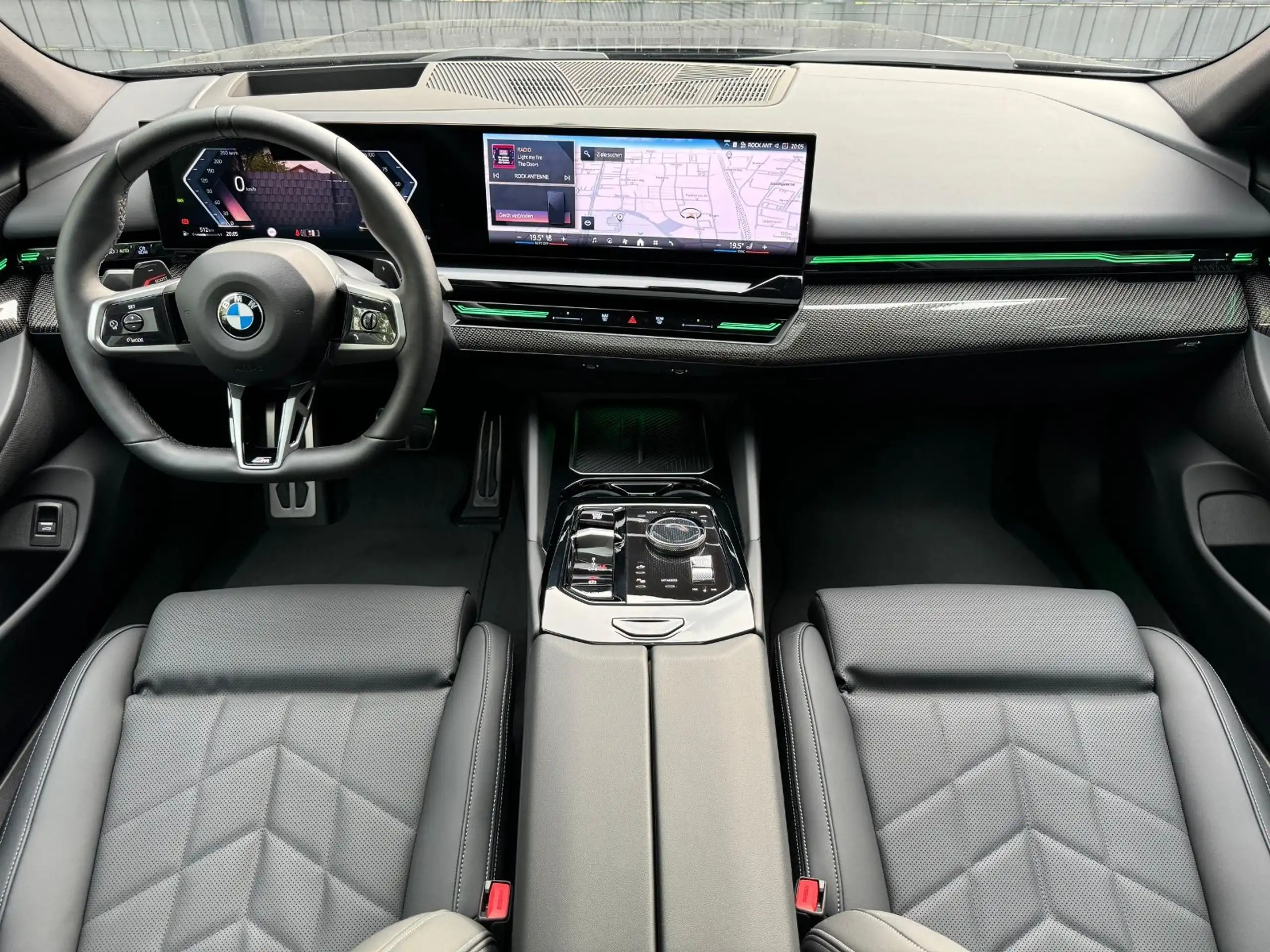 BMW - 520