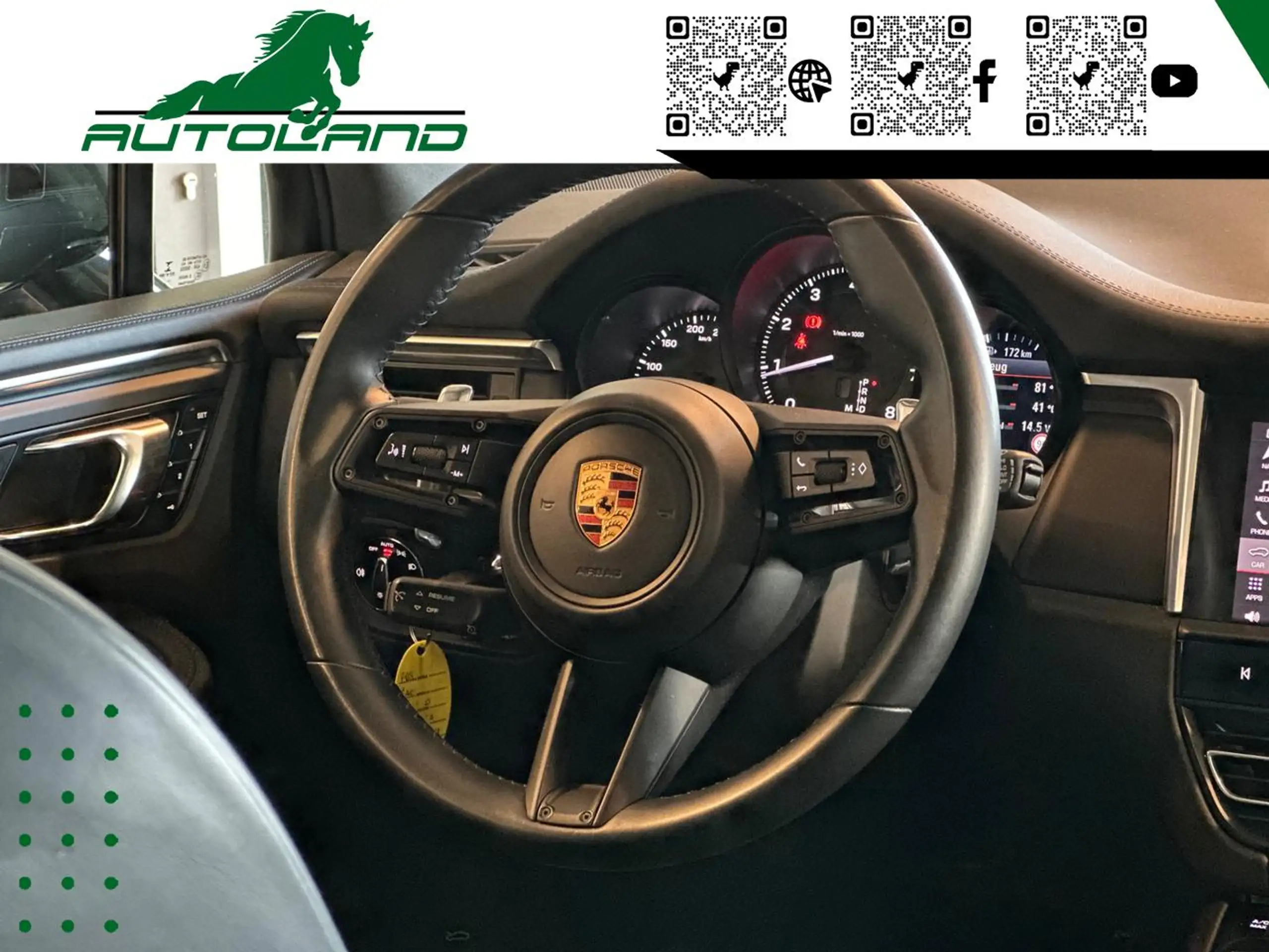 Porsche - Macan