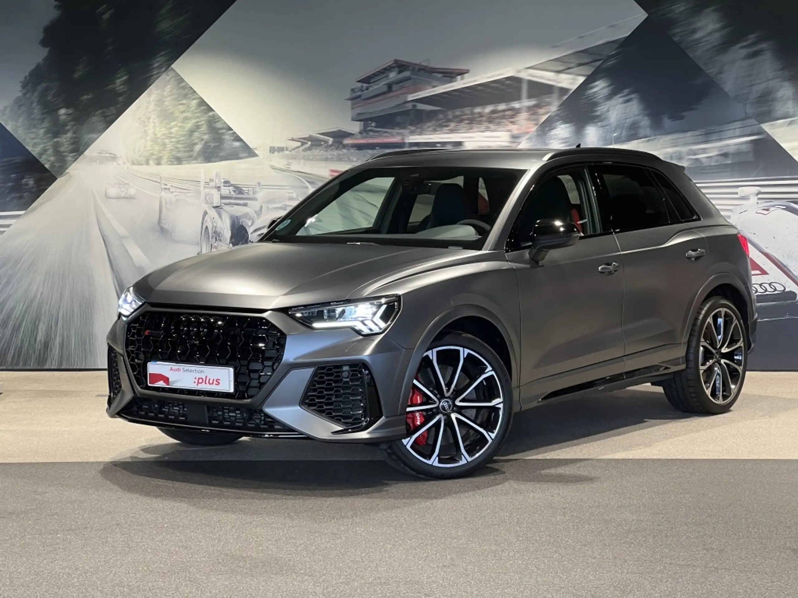 Audi - RS Q3