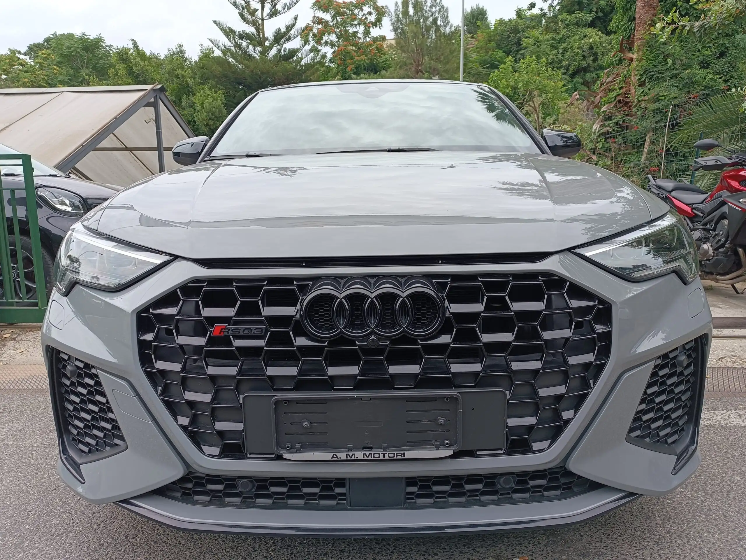 Audi - RS Q3