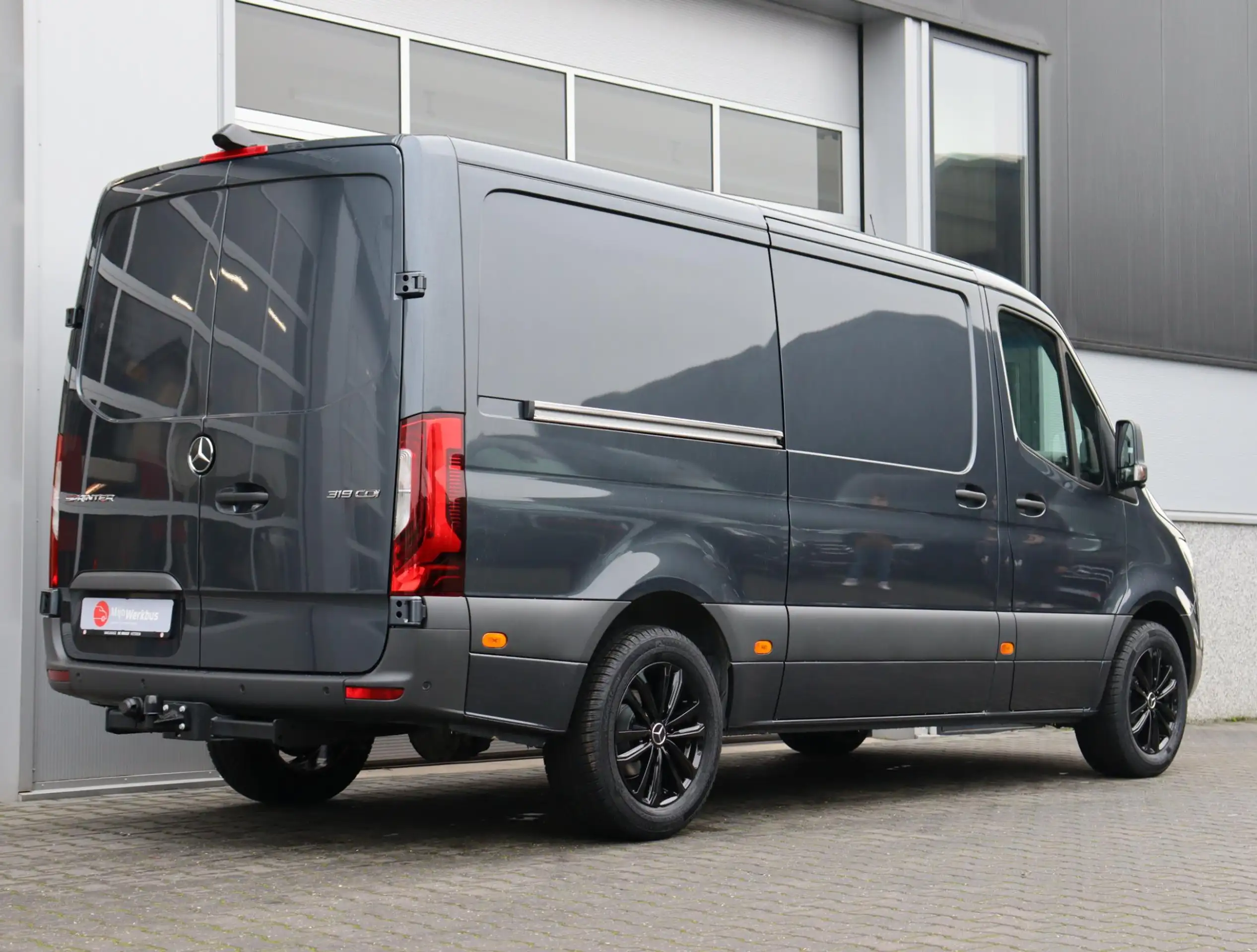 Mercedes-Benz - Sprinter