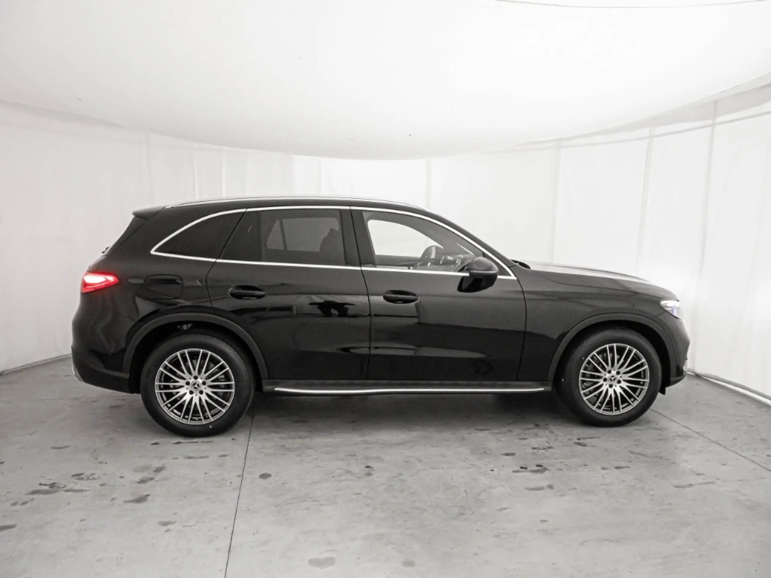 Mercedes-Benz - GLC 220