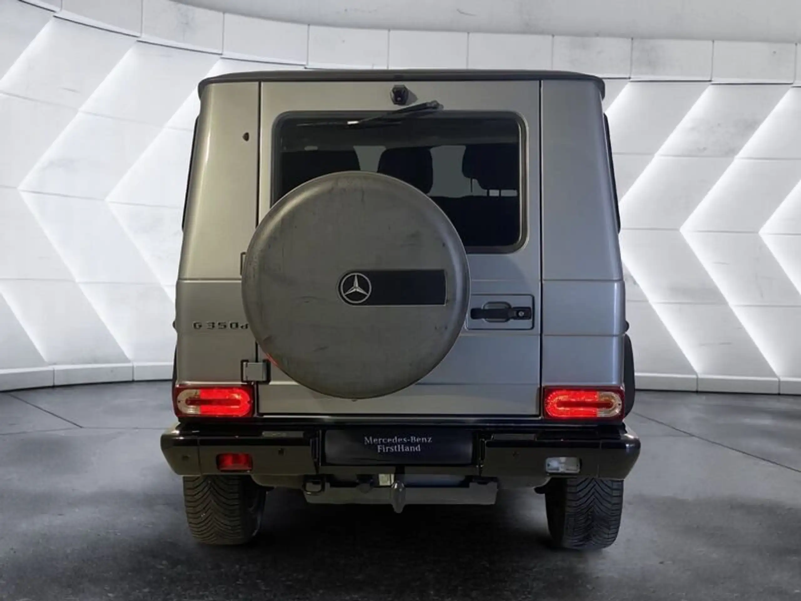 Mercedes-Benz - G 350