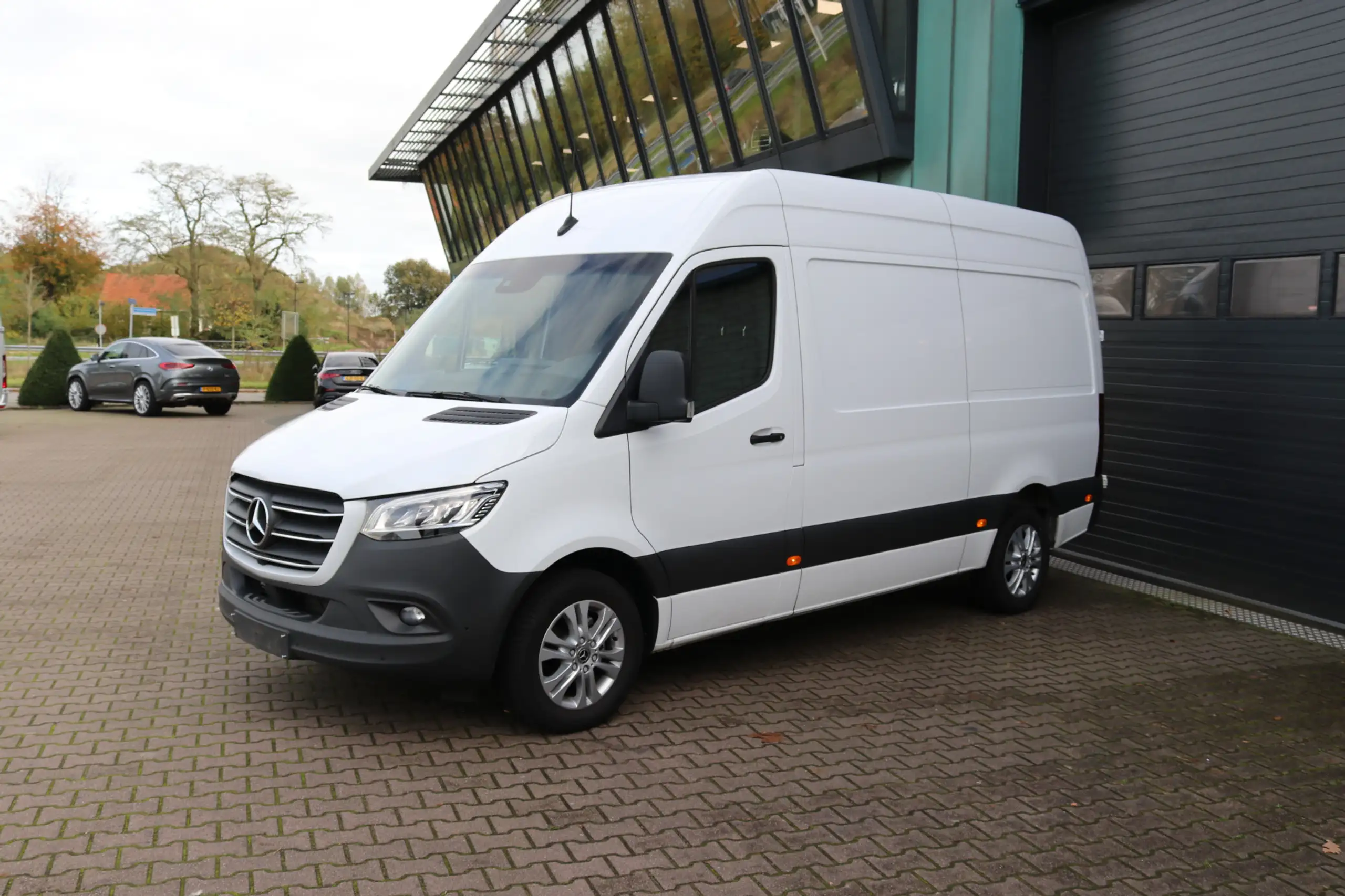 Mercedes-Benz - Sprinter