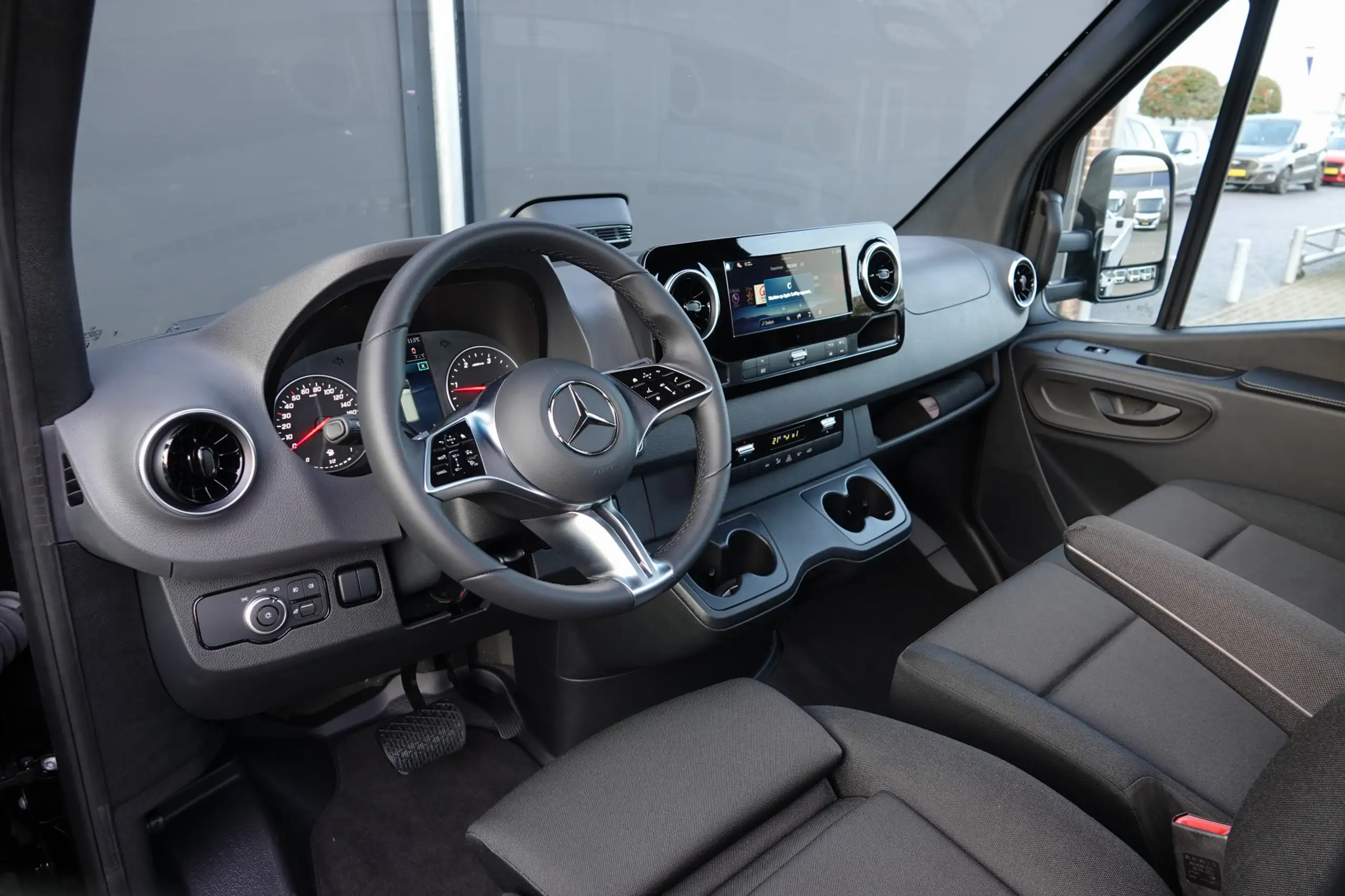 Mercedes-Benz - Sprinter