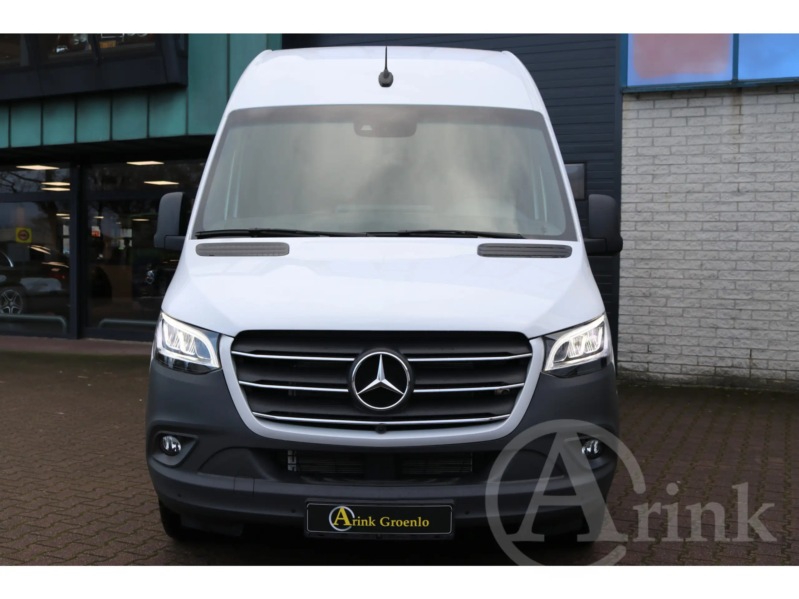 Mercedes-Benz - Sprinter