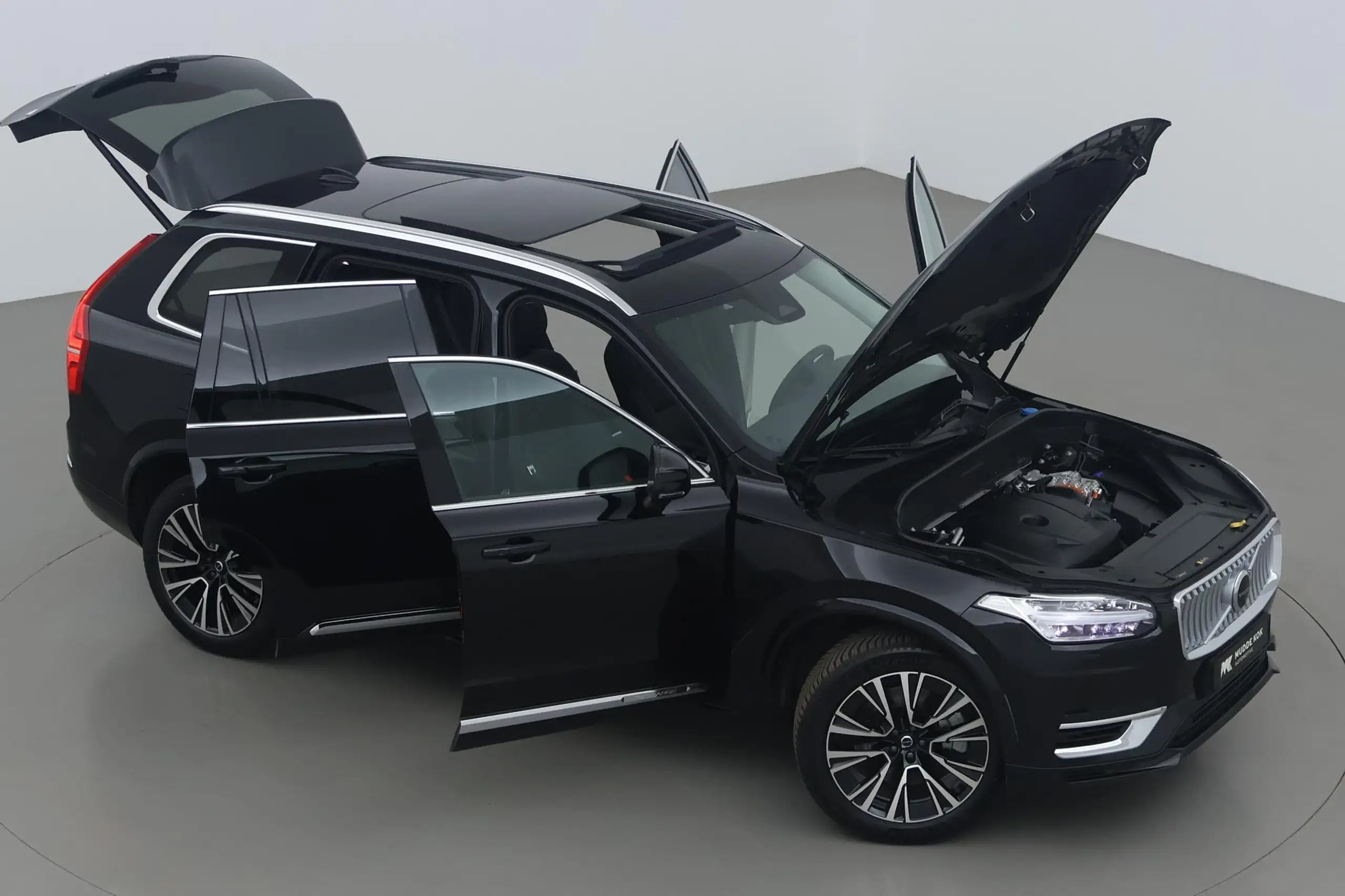 Volvo - XC90