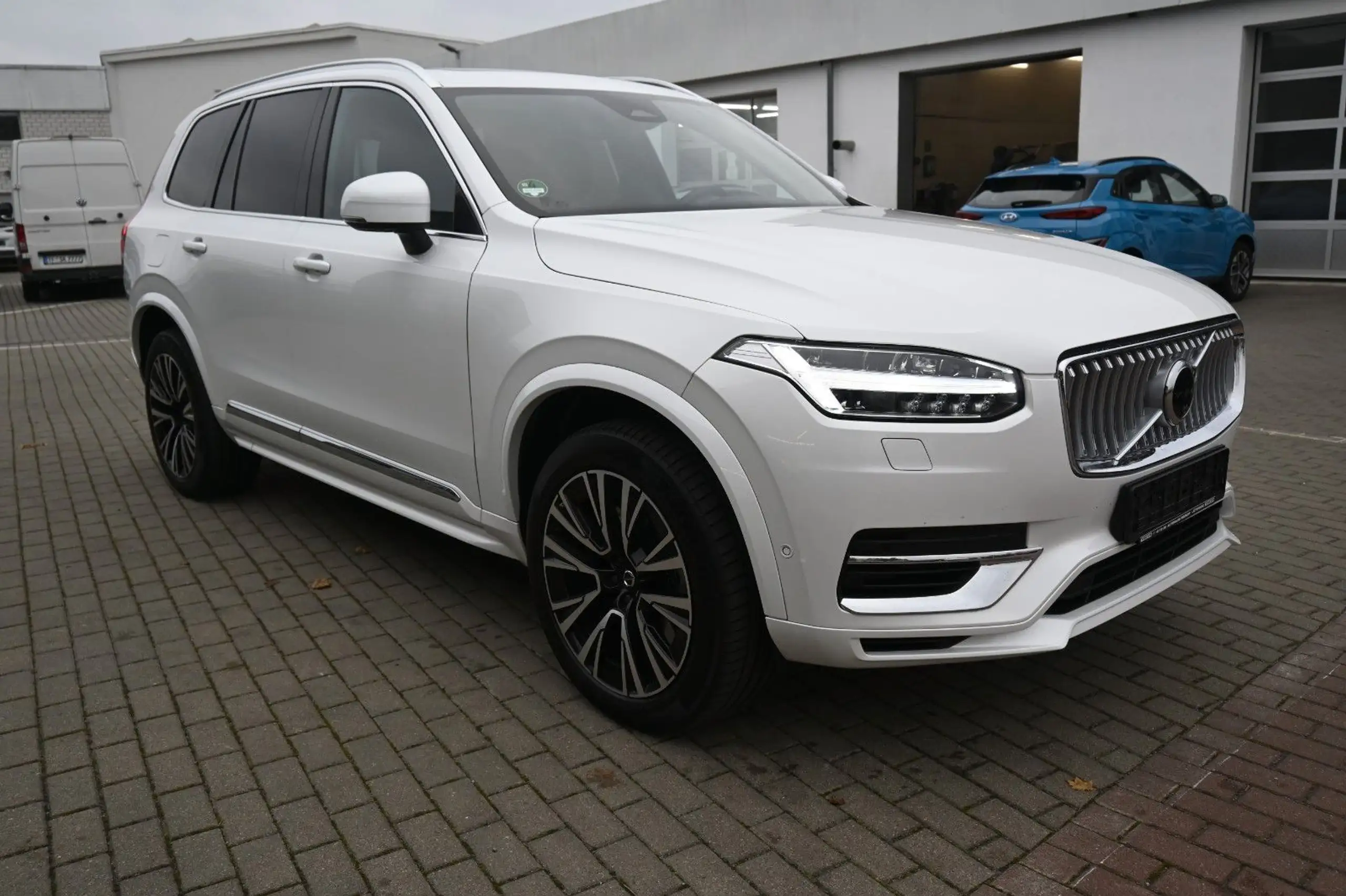 Volvo - XC90