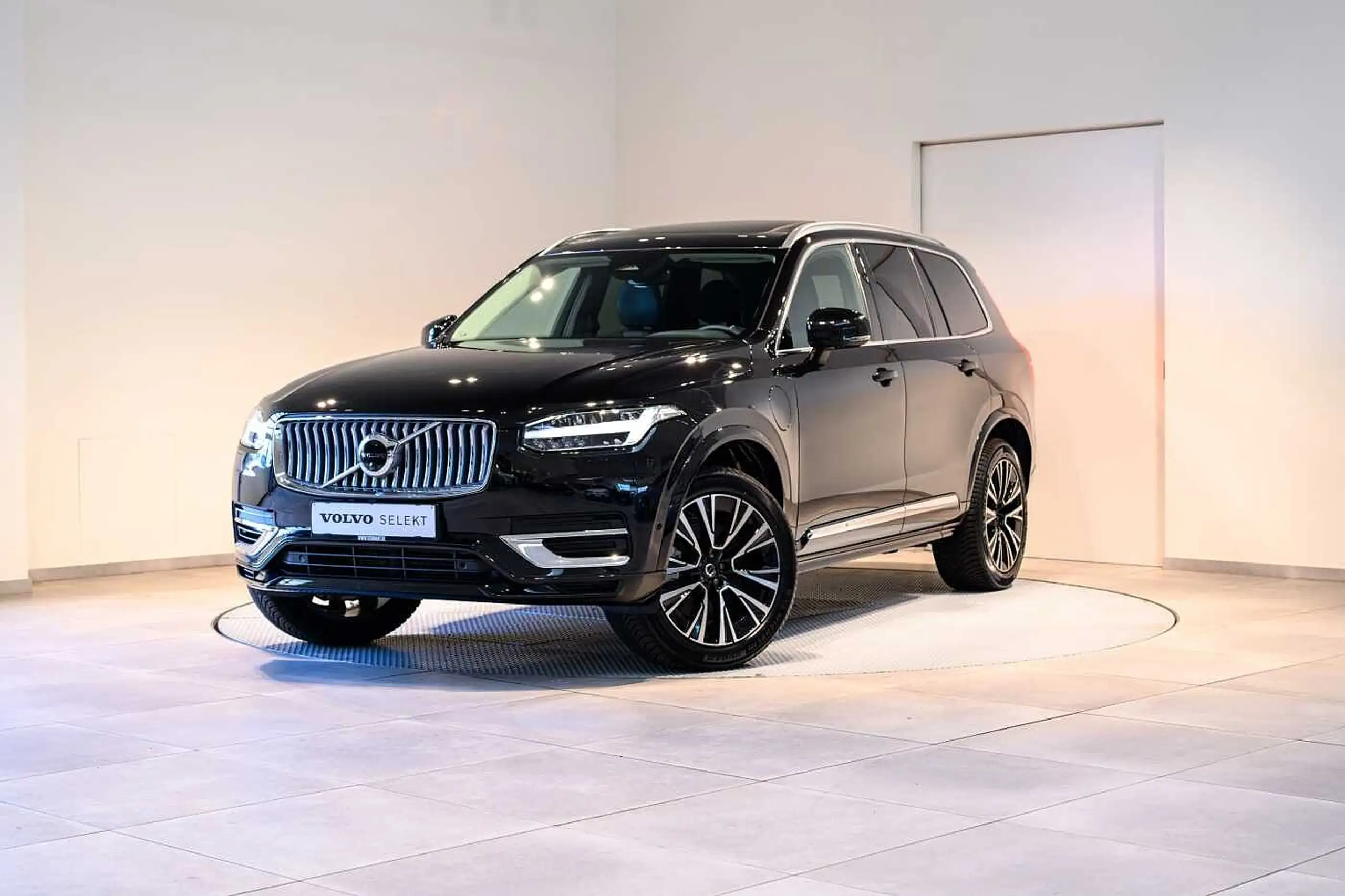 Volvo - XC90