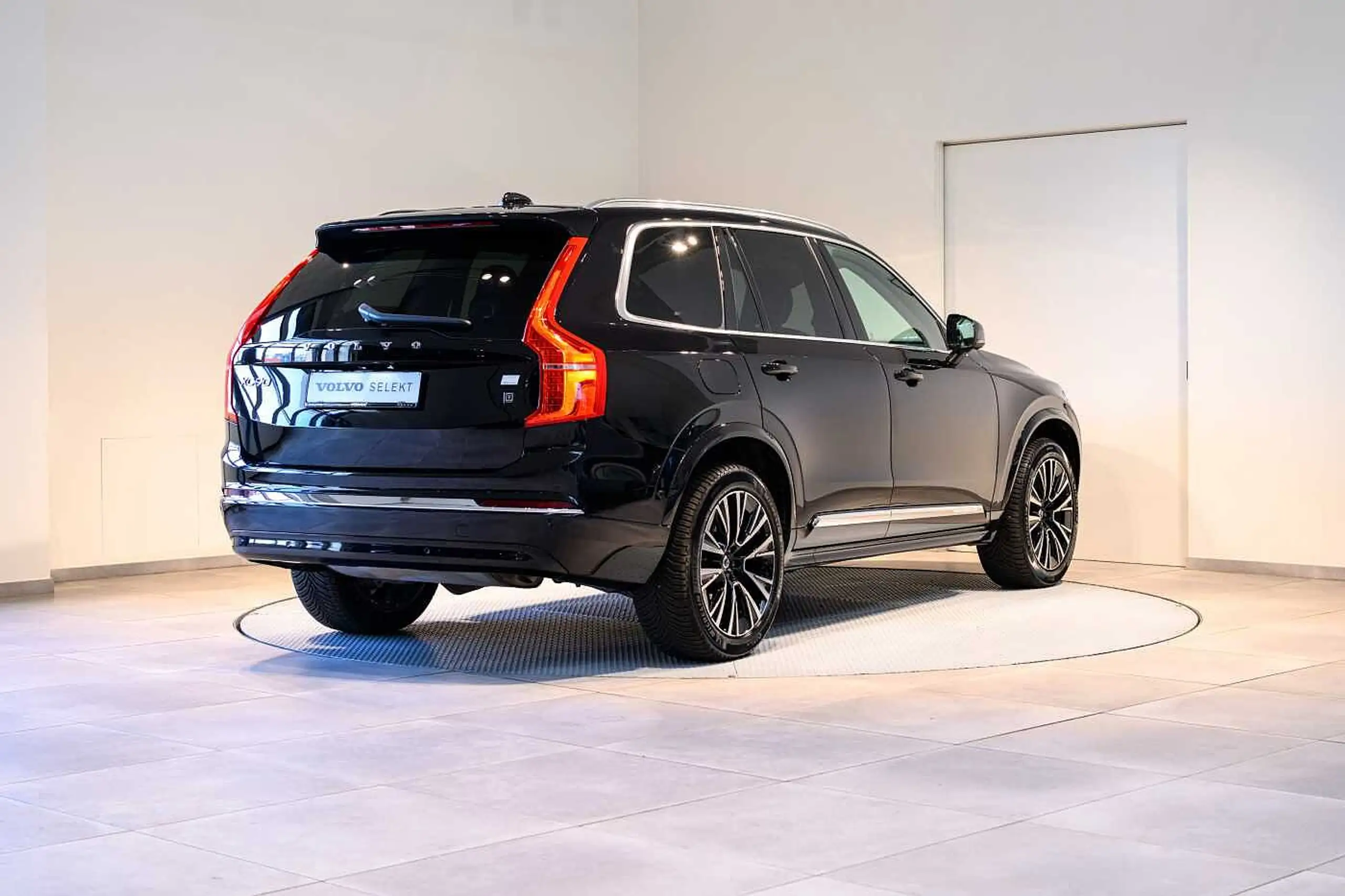 Volvo - XC90