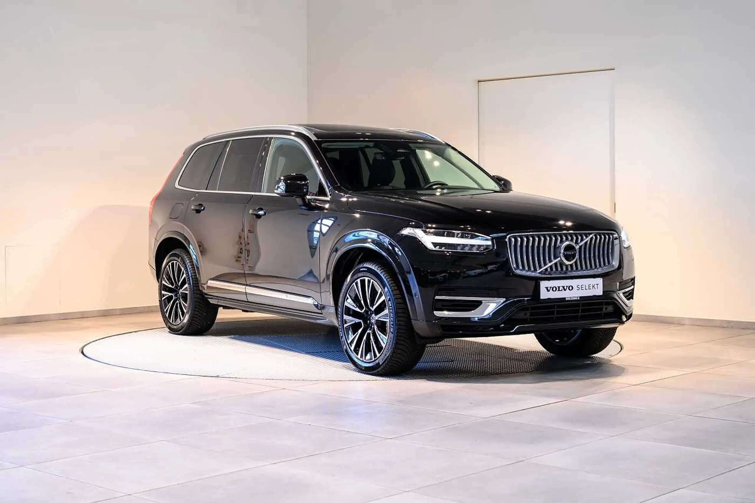 Volvo - XC90