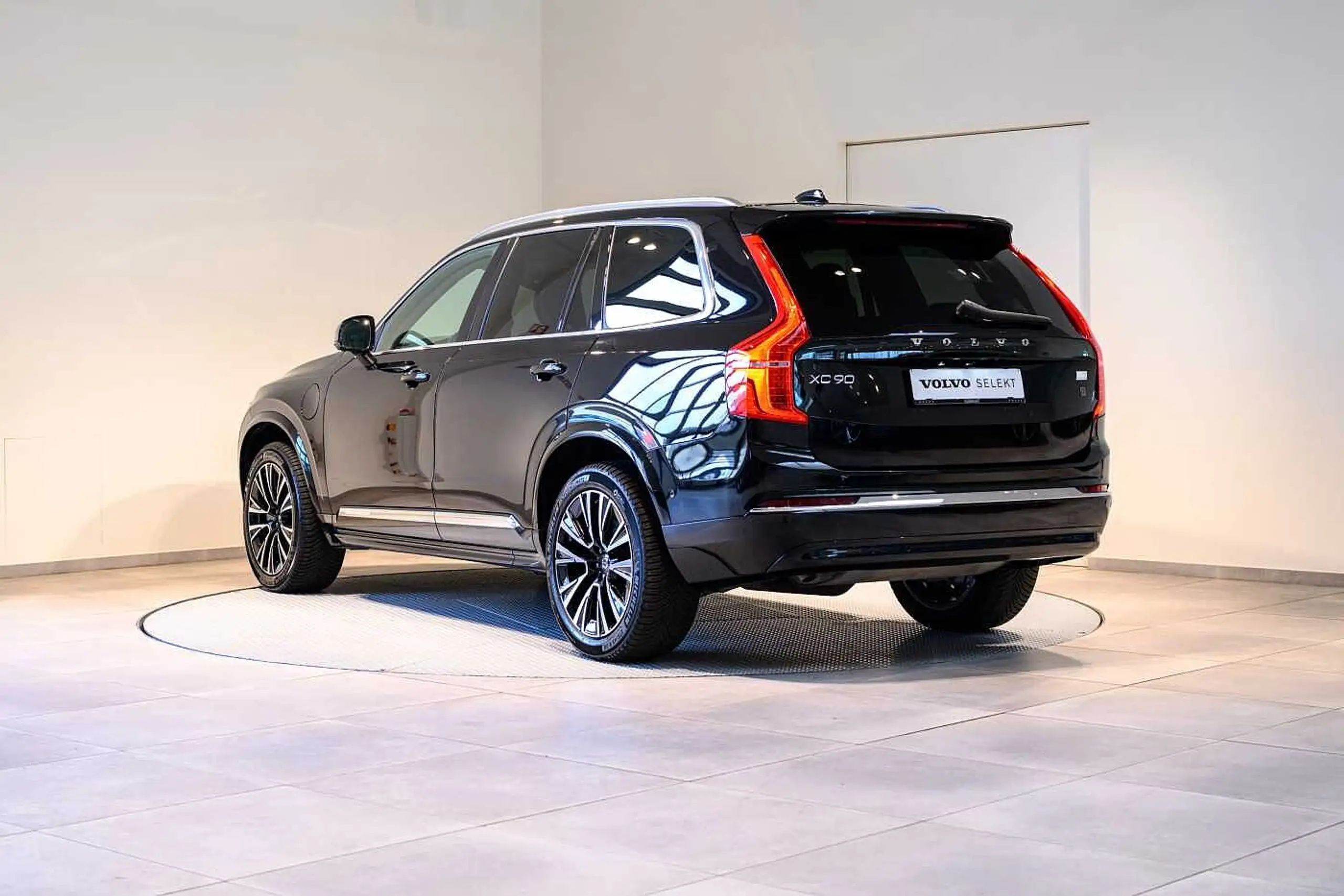 Volvo - XC90