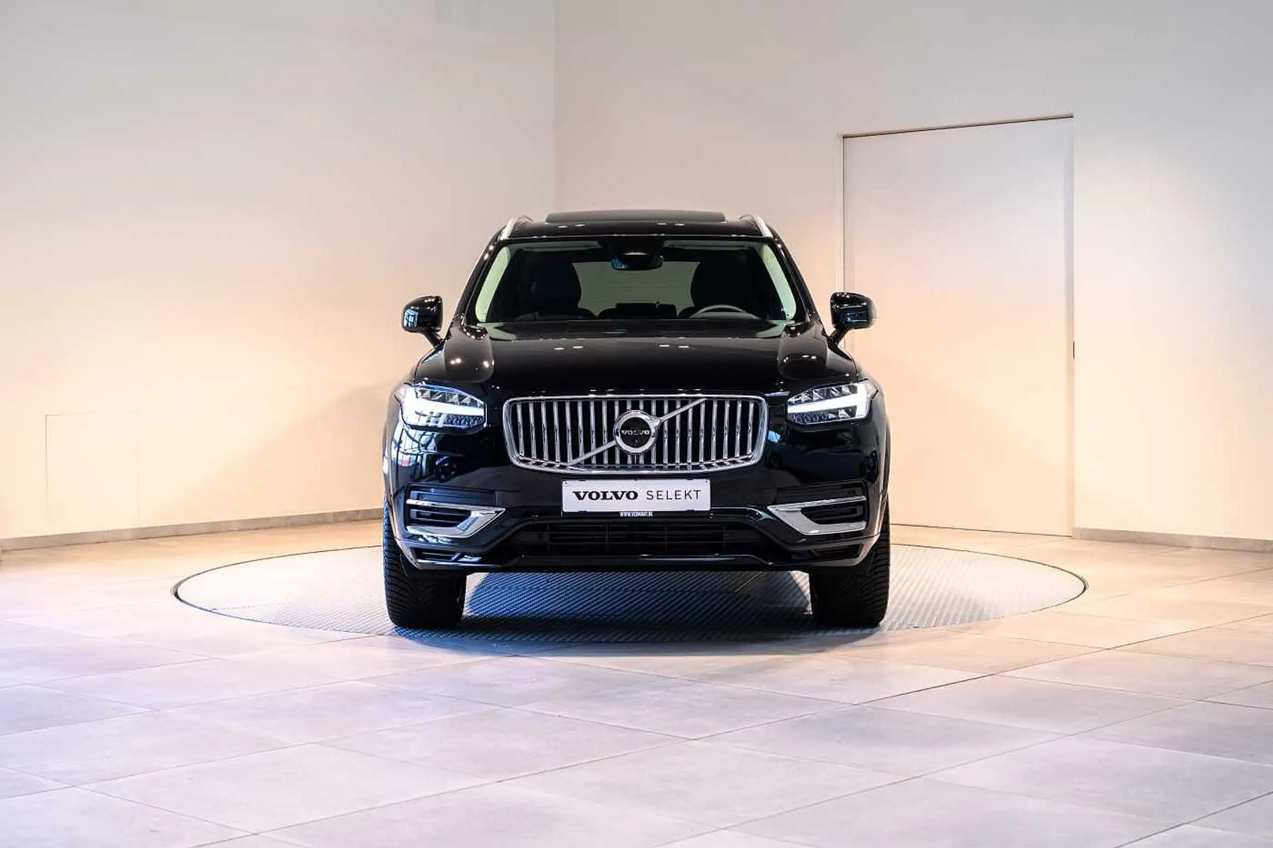 Volvo - XC90