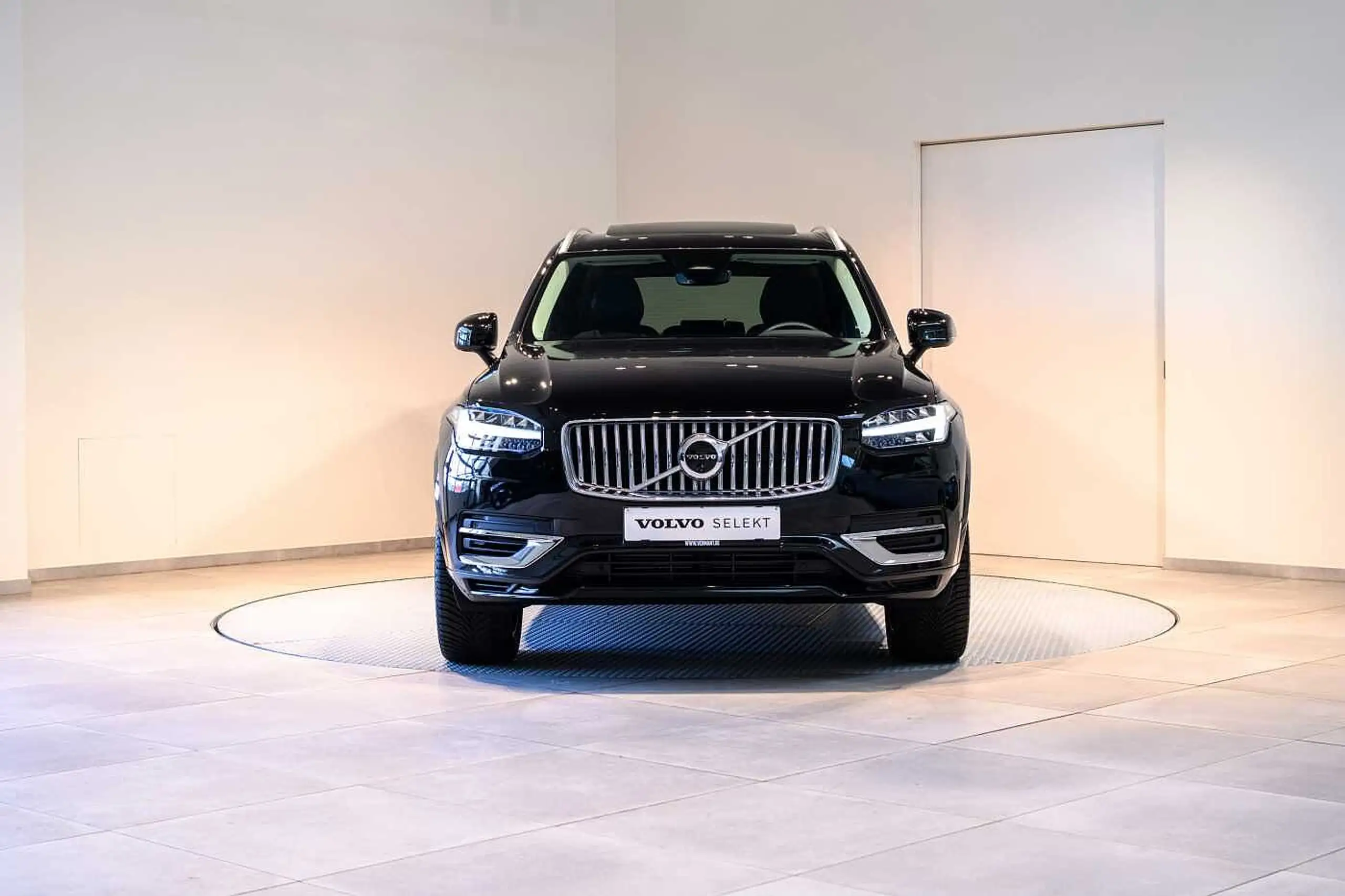 Volvo - XC90