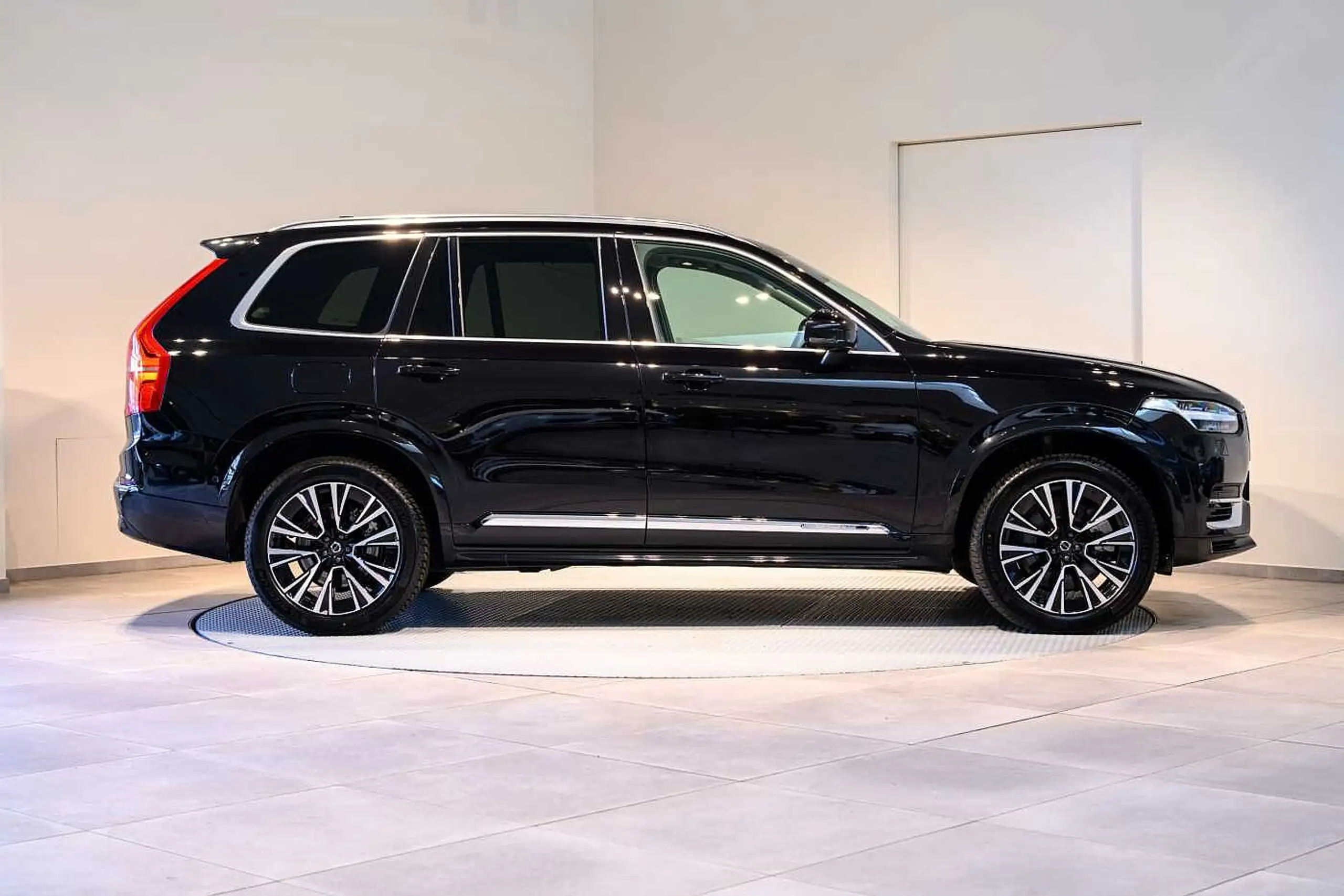 Volvo - XC90