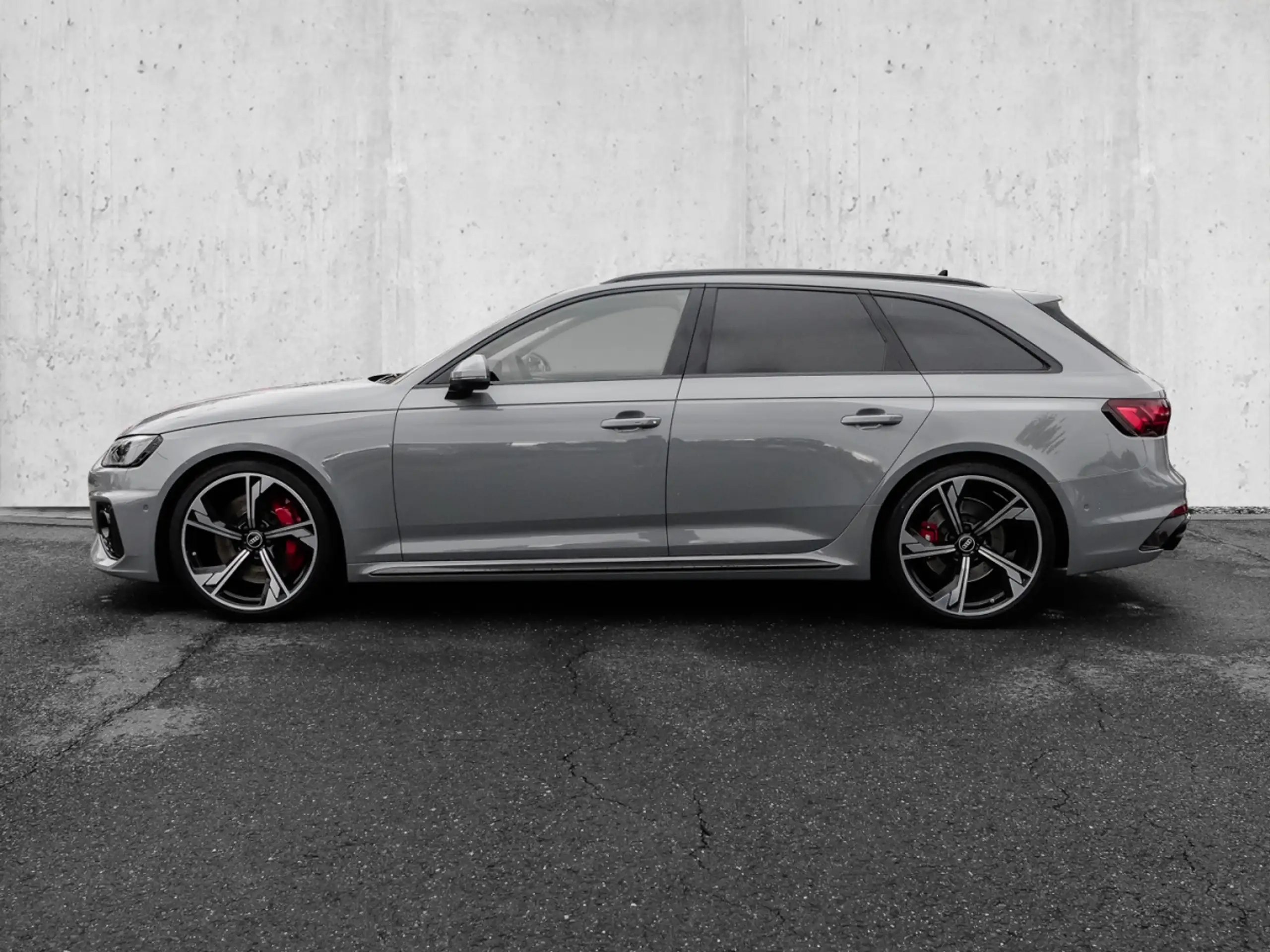 Audi - RS4