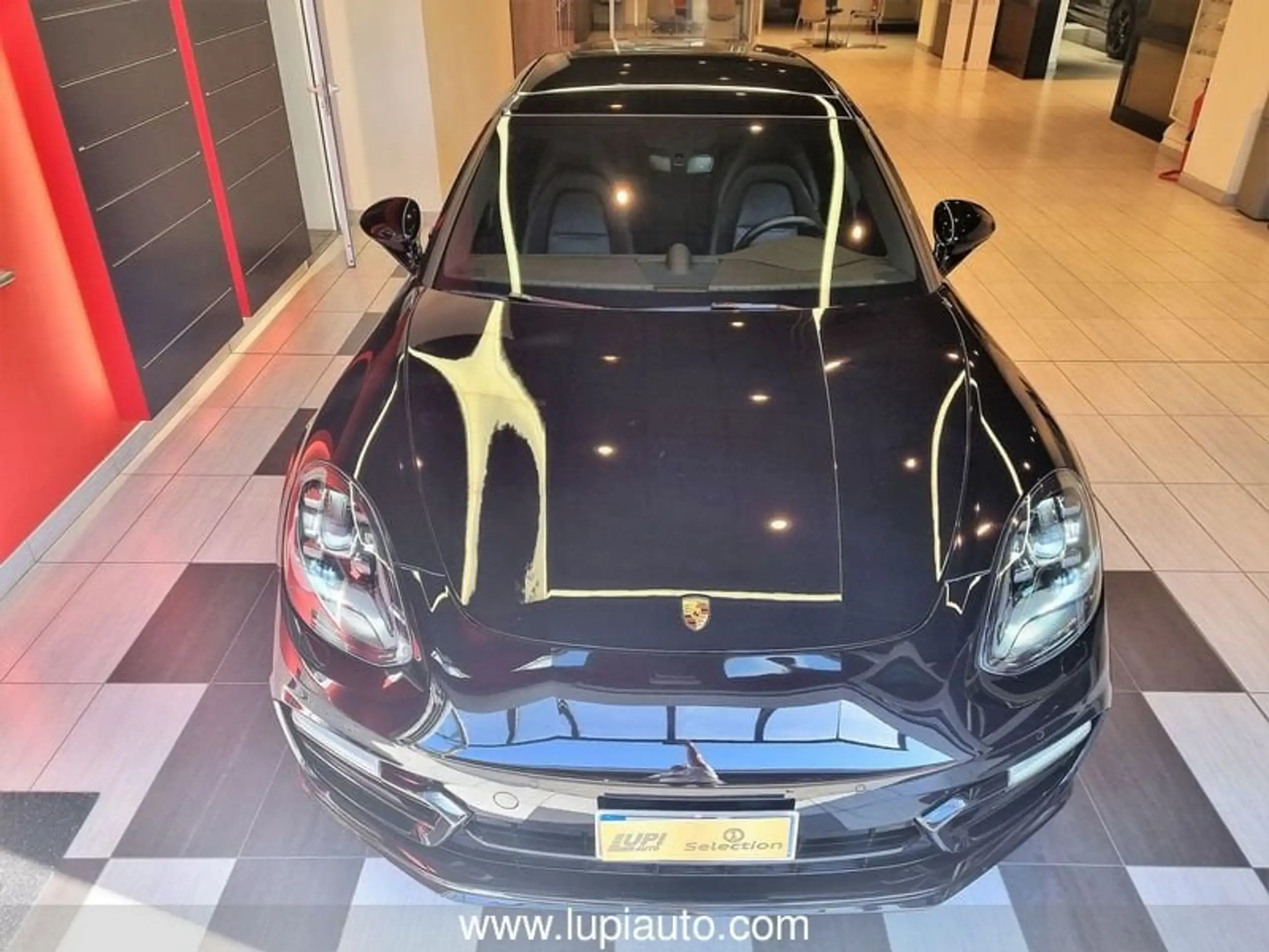 Porsche - Panamera