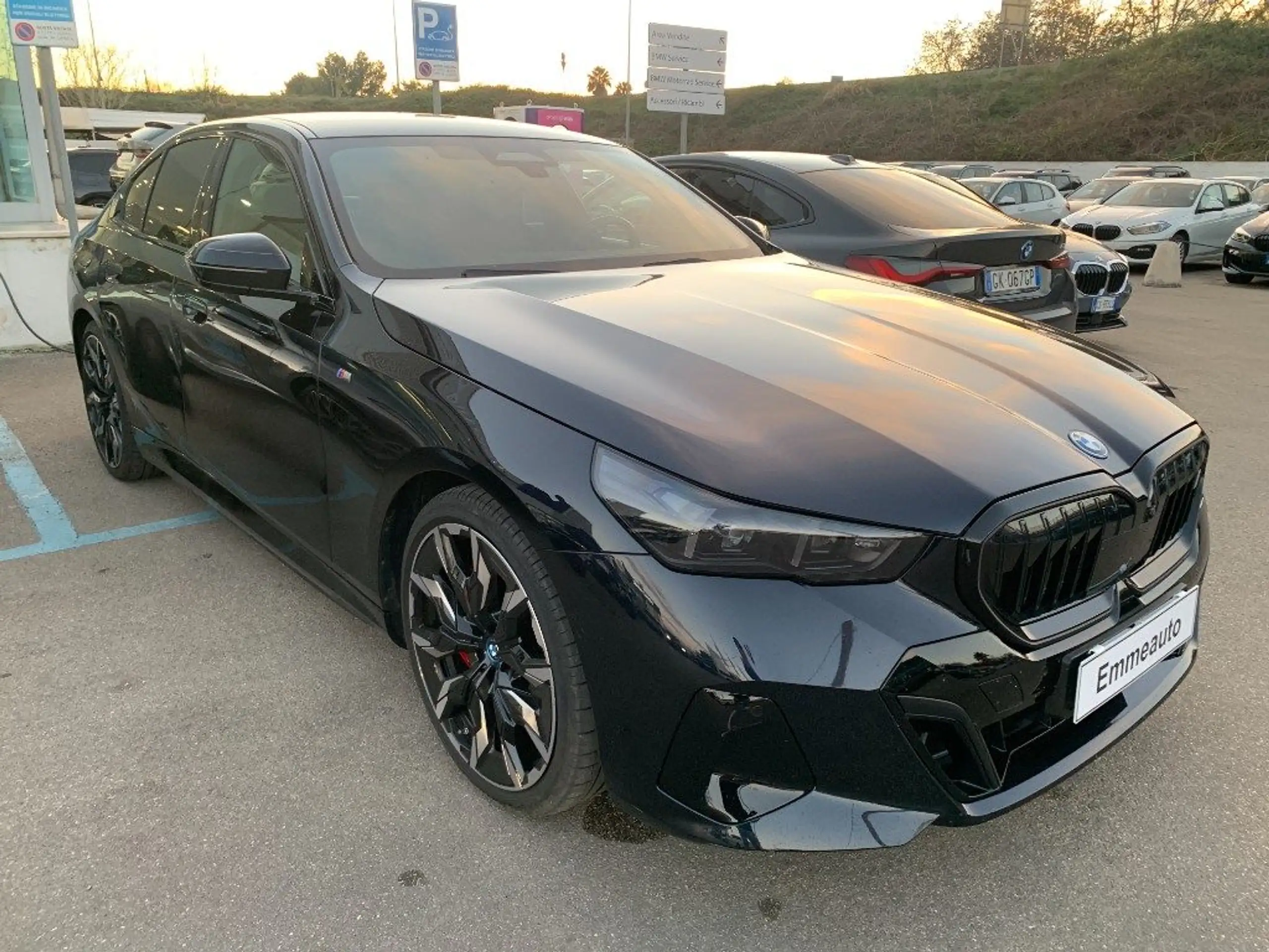 BMW - i5