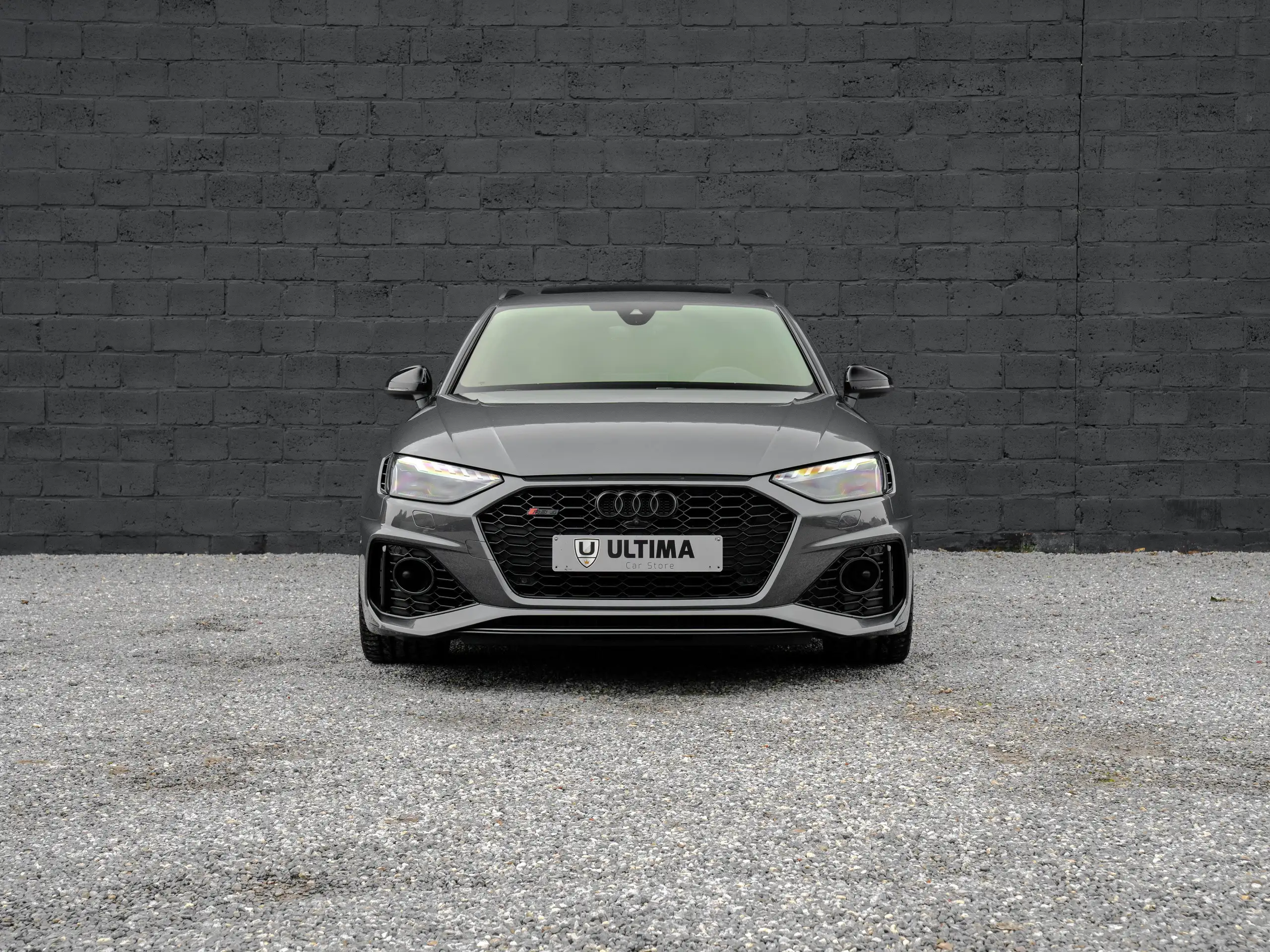 Audi - RS4