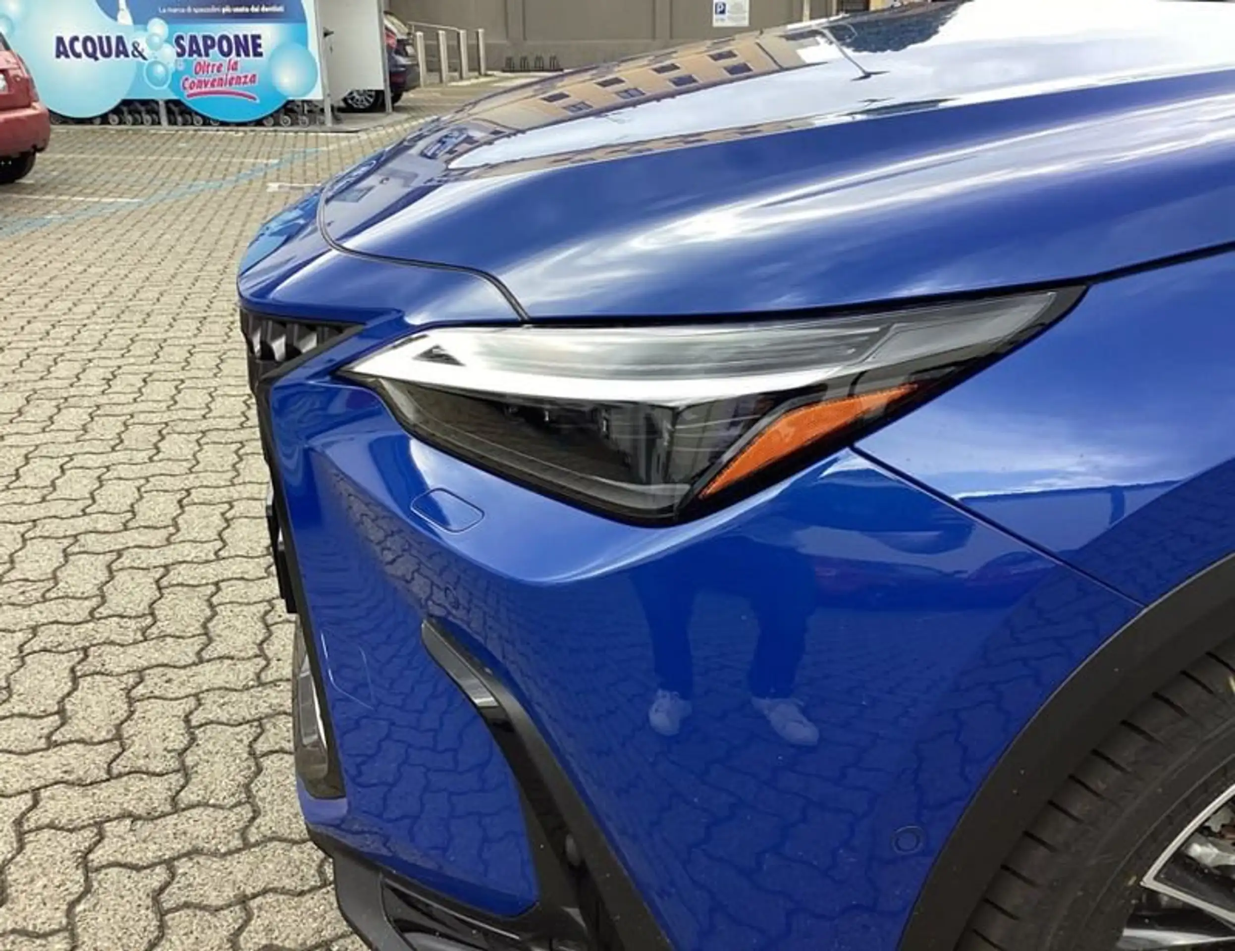 Lexus - NX 300