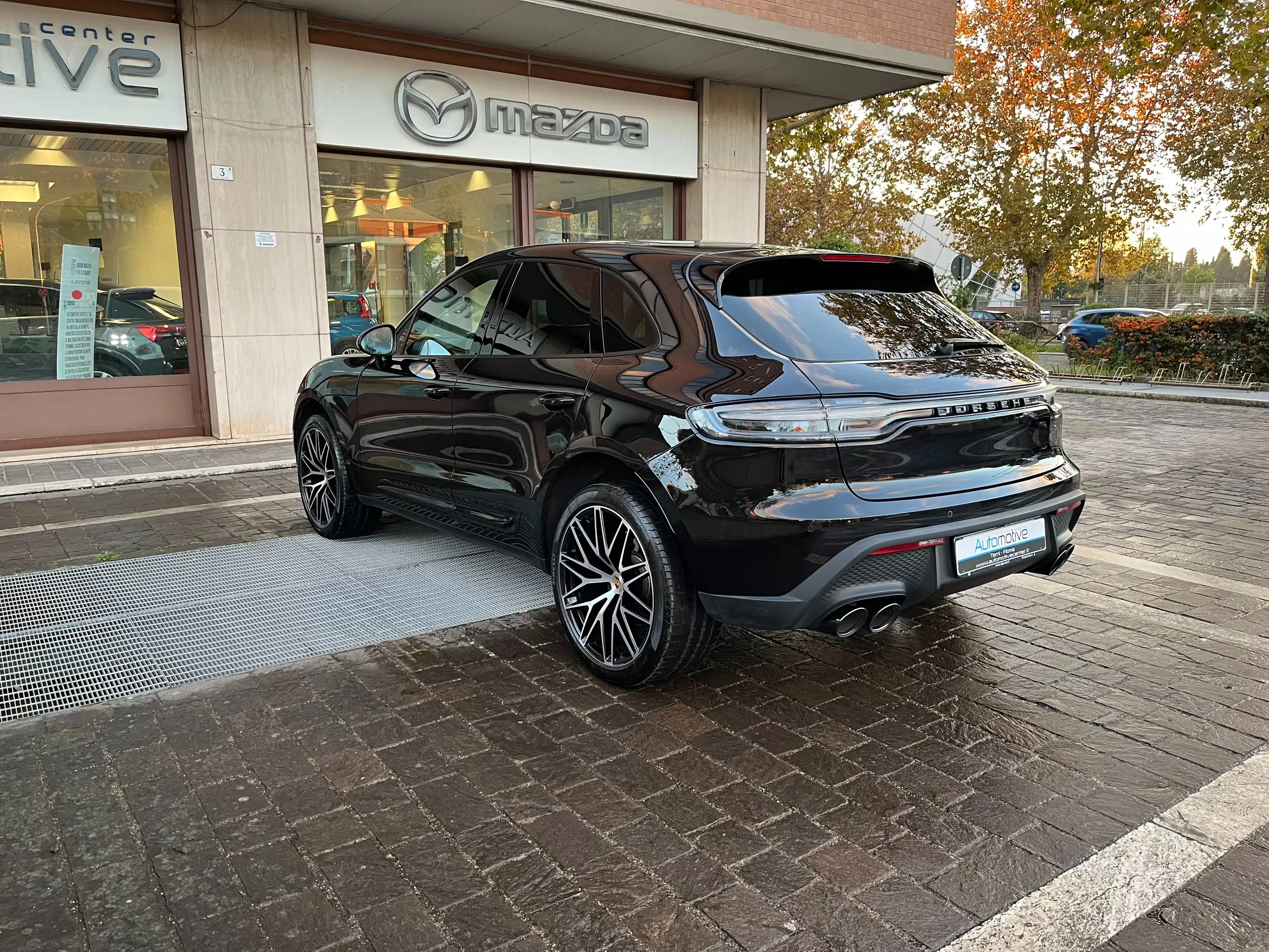 Porsche - Macan