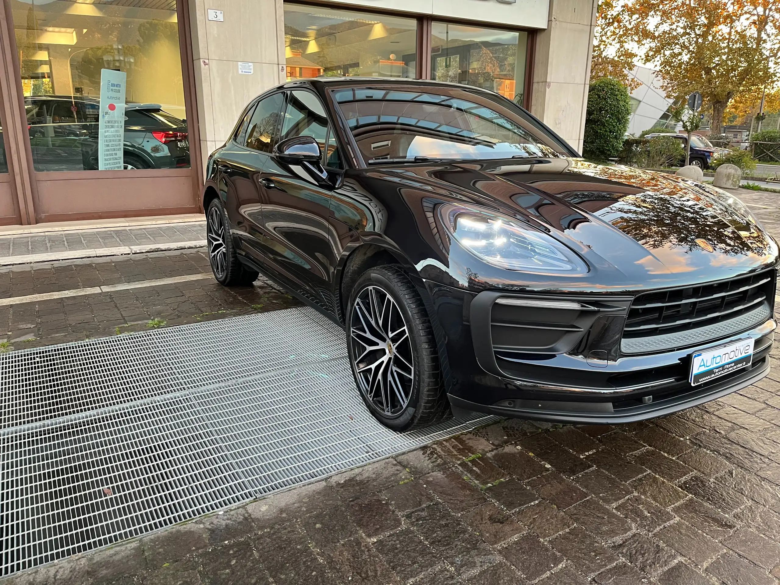 Porsche - Macan