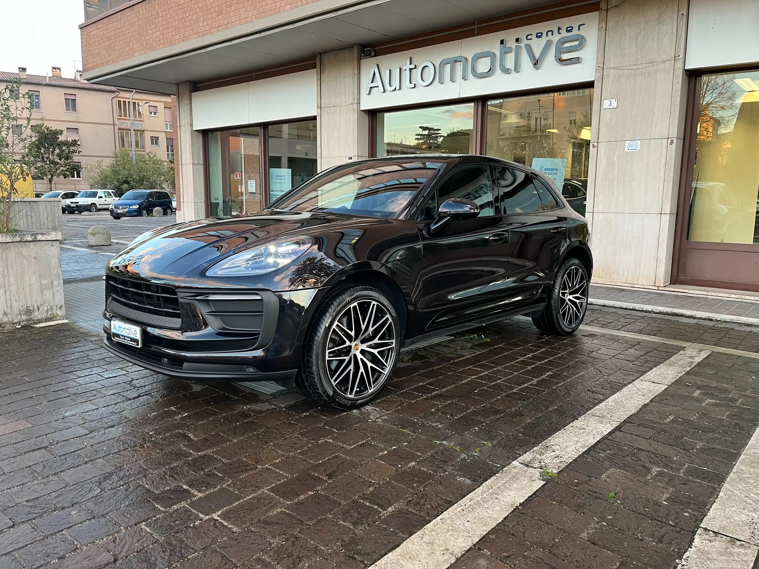 Porsche - Macan