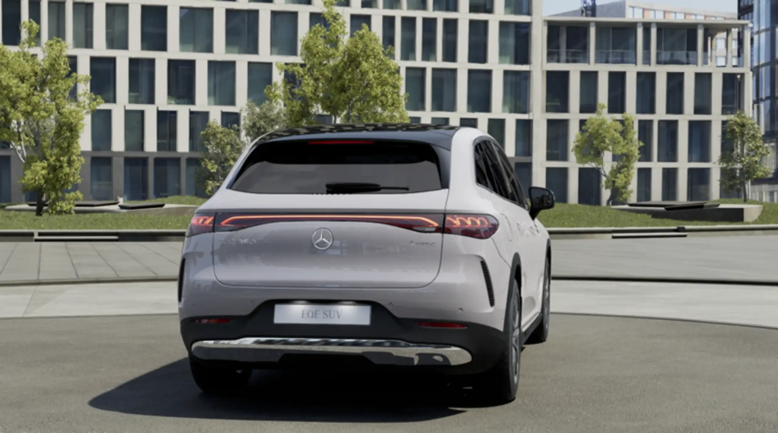 Mercedes-Benz - EQE SUV