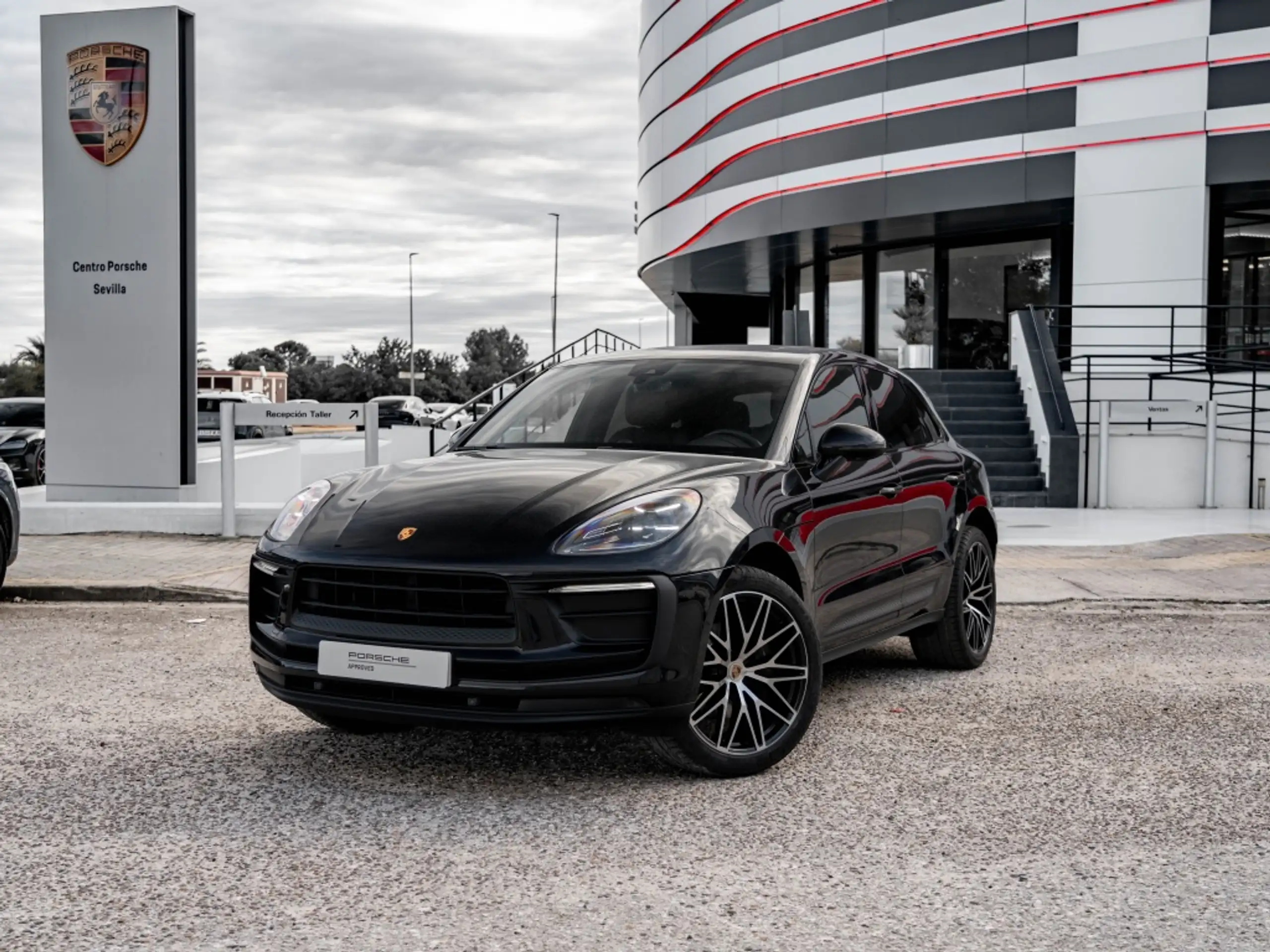 Porsche - Macan