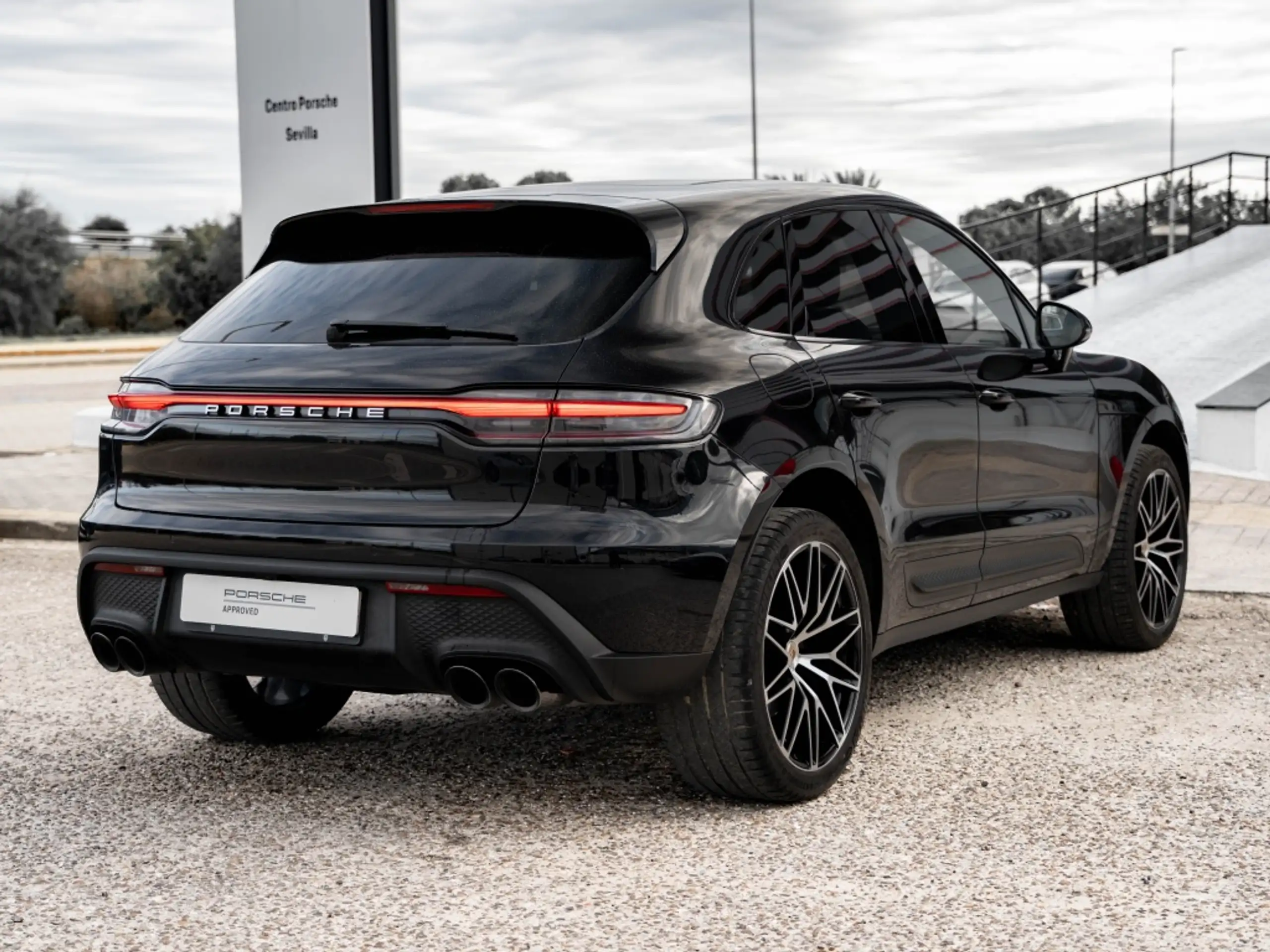 Porsche - Macan