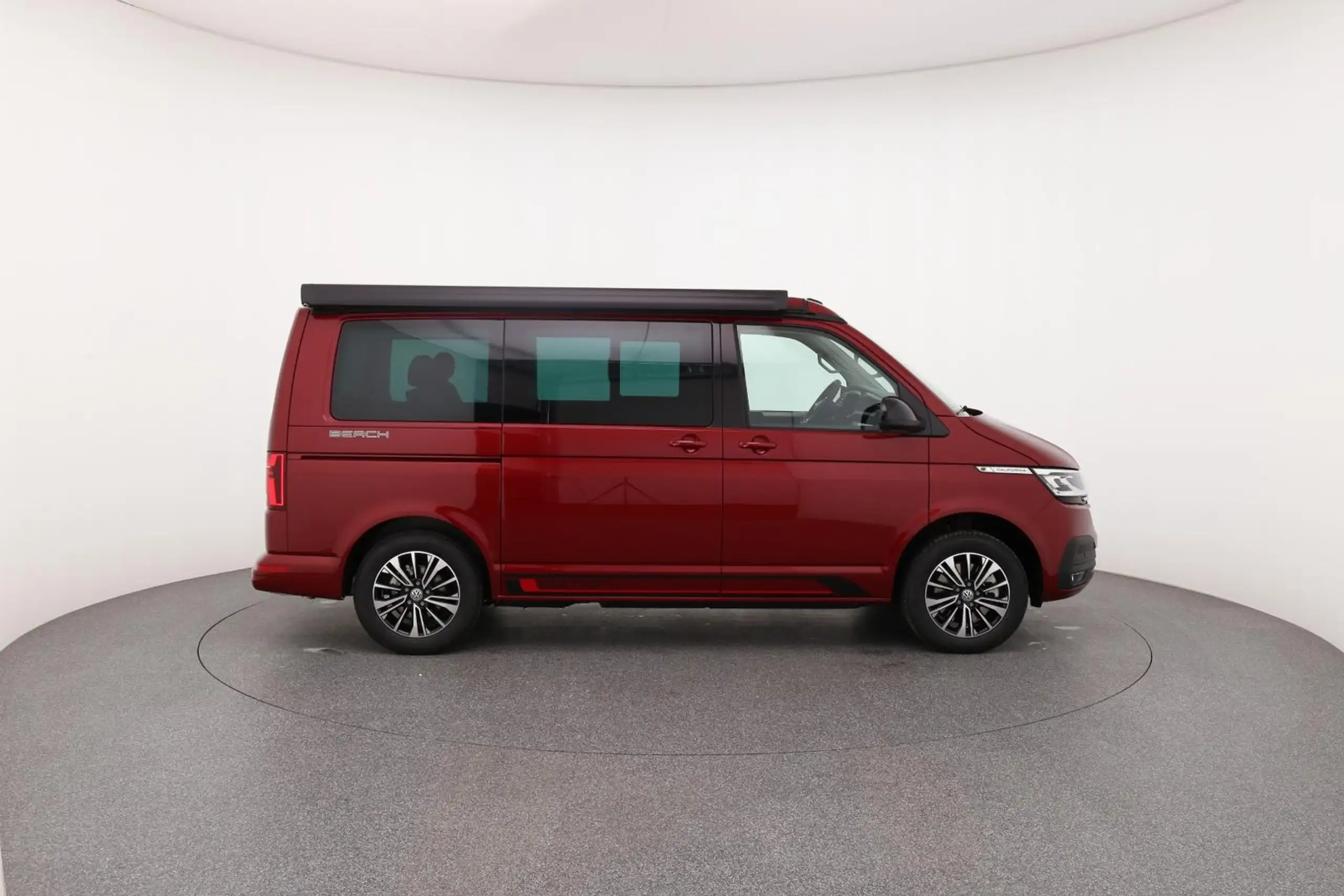 Volkswagen - T6.1 California