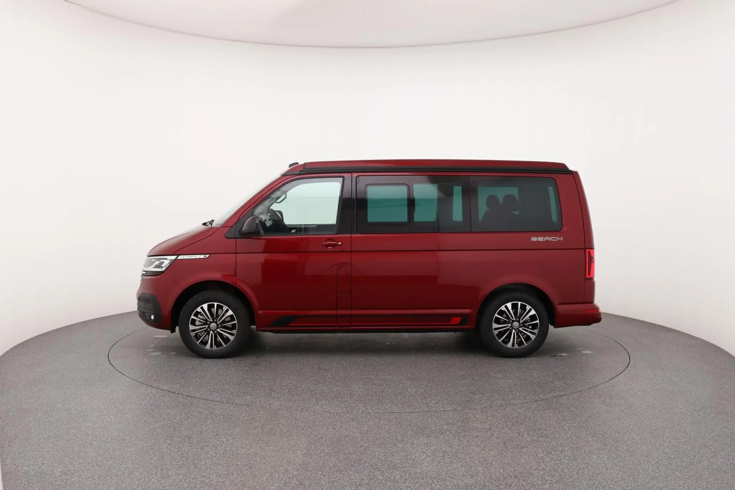 Volkswagen - T6.1 California