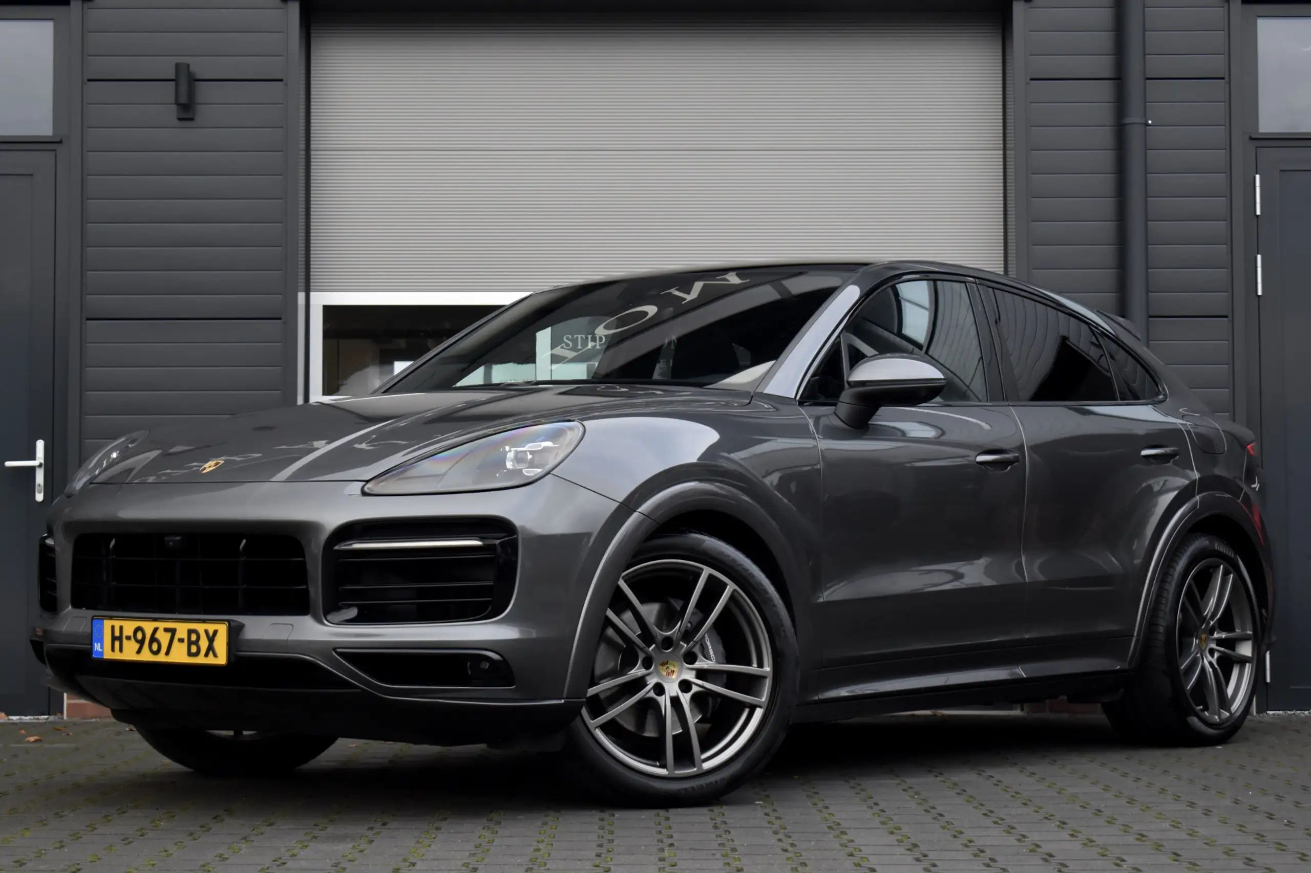 Porsche - Cayenne