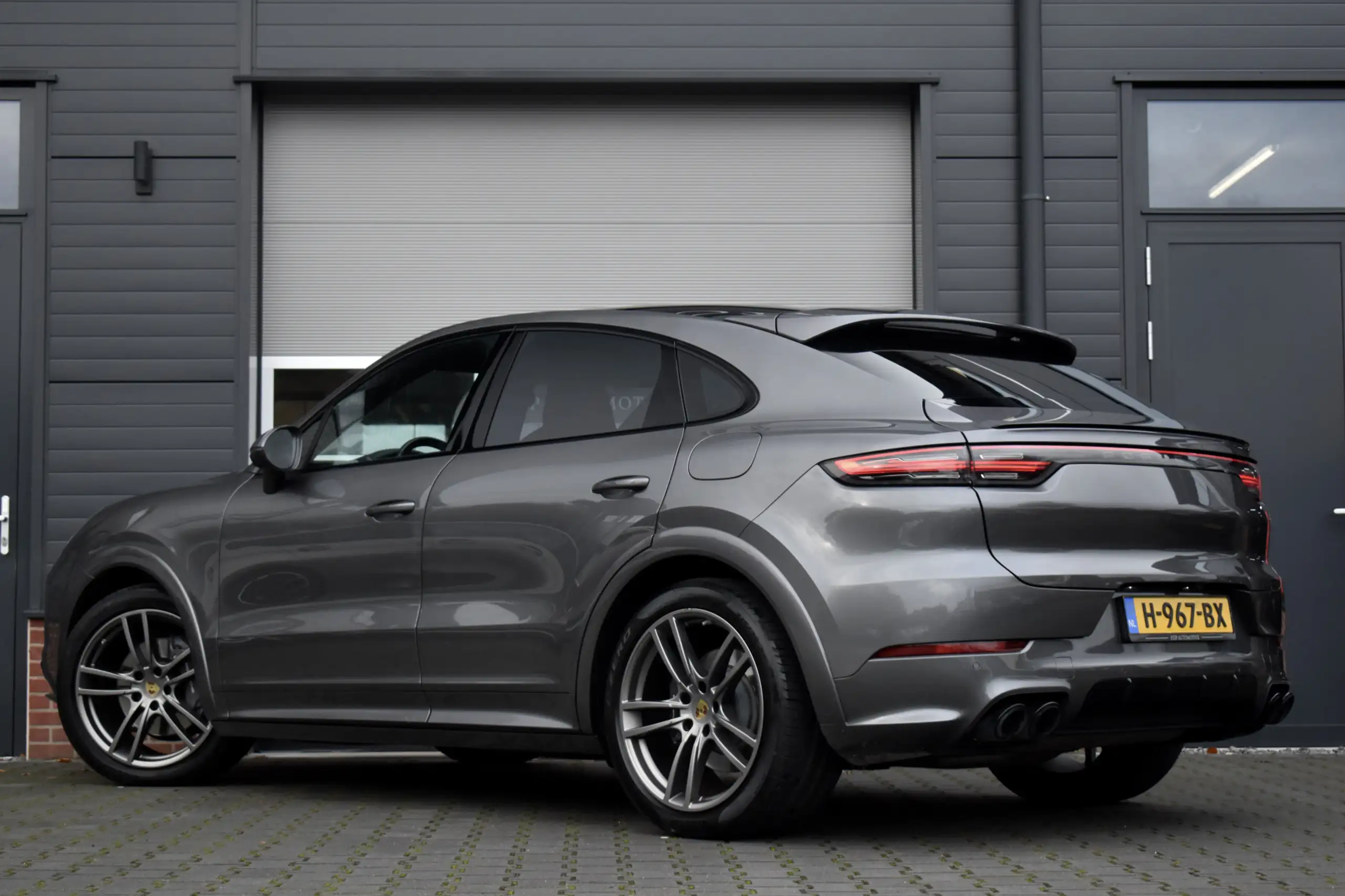 Porsche - Cayenne