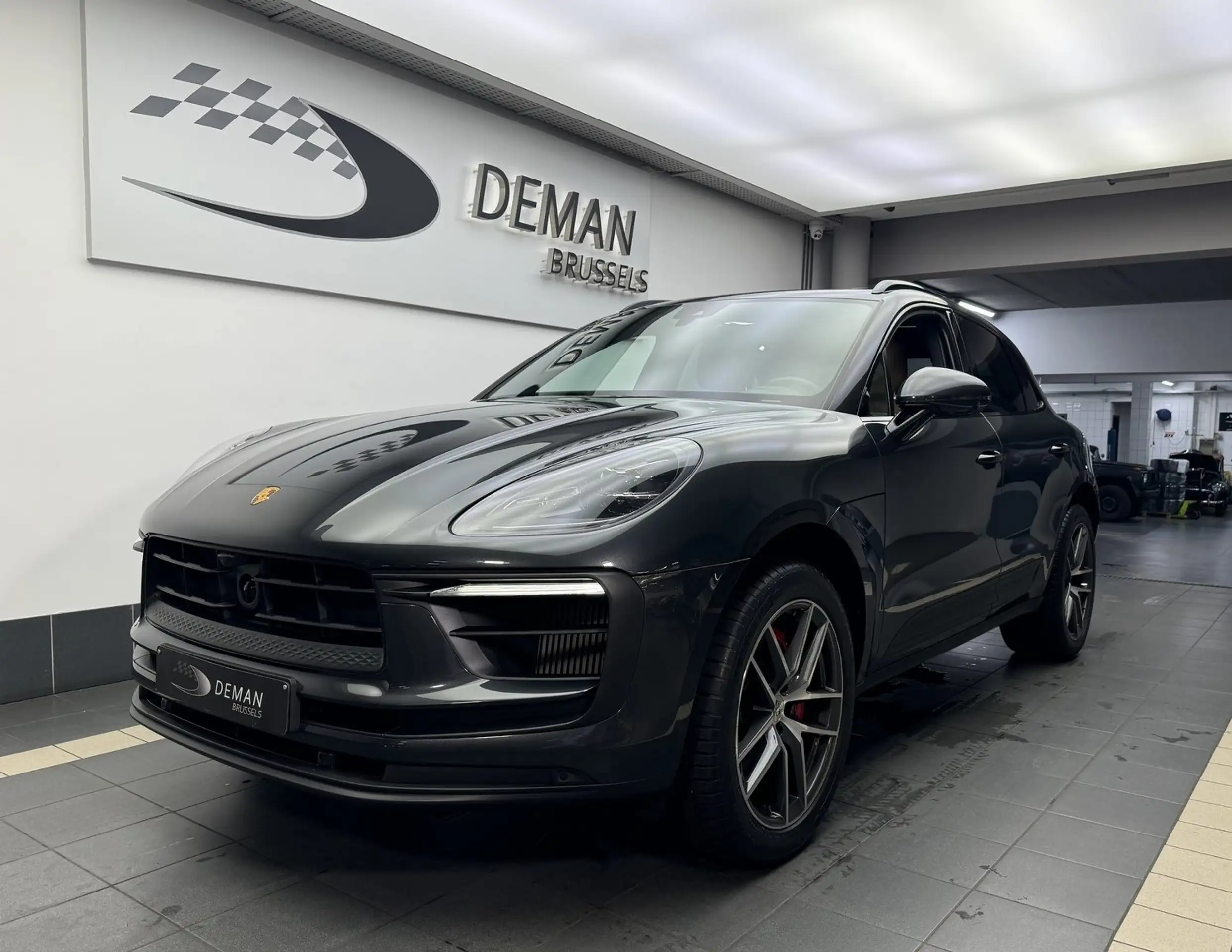 Porsche - Macan