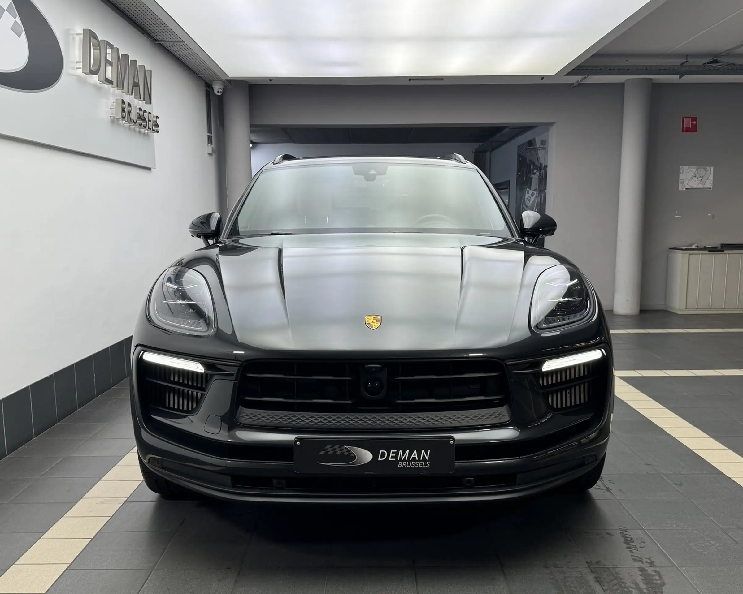 Porsche - Macan