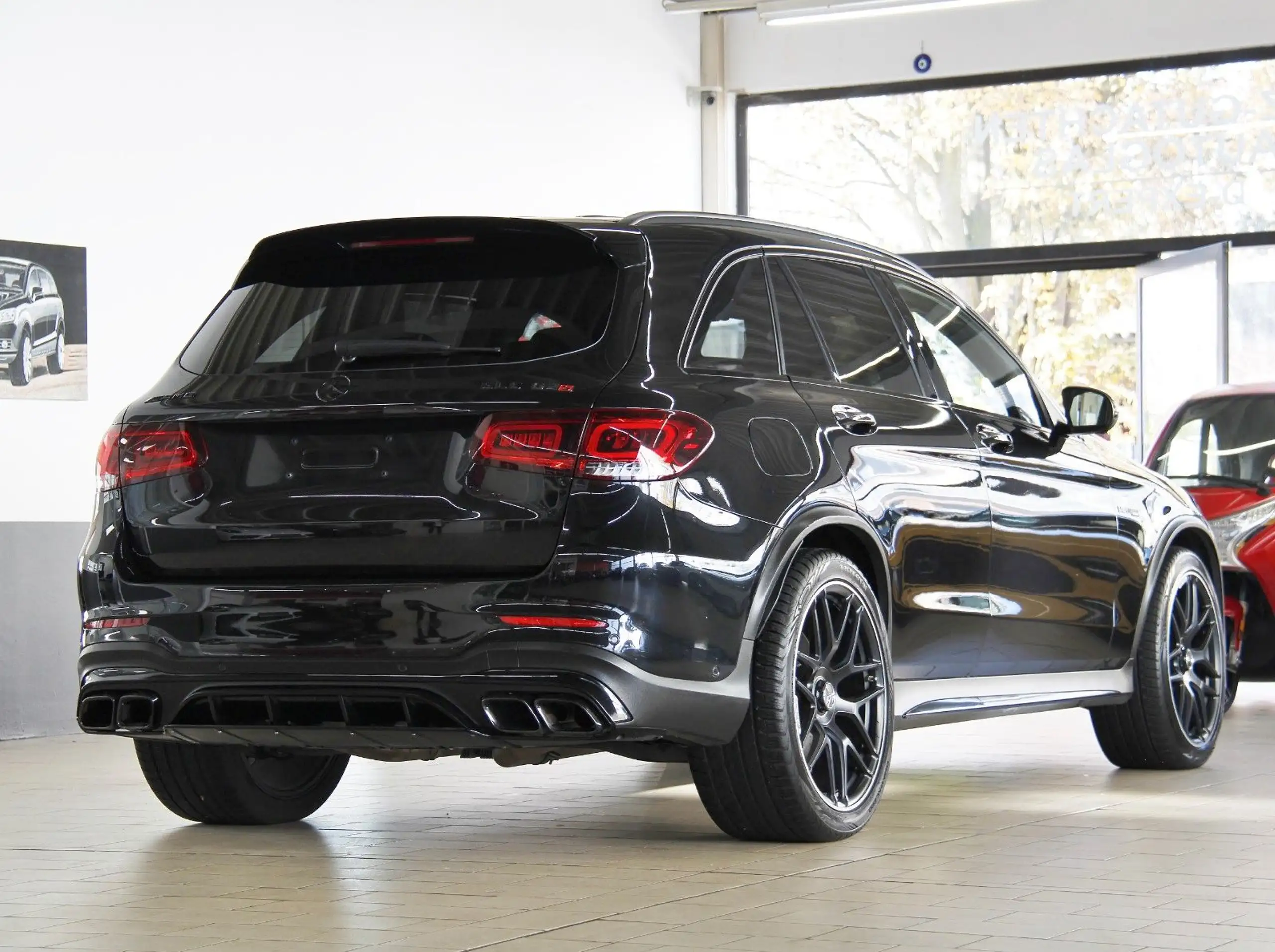 Mercedes-Benz - GLC 63 AMG